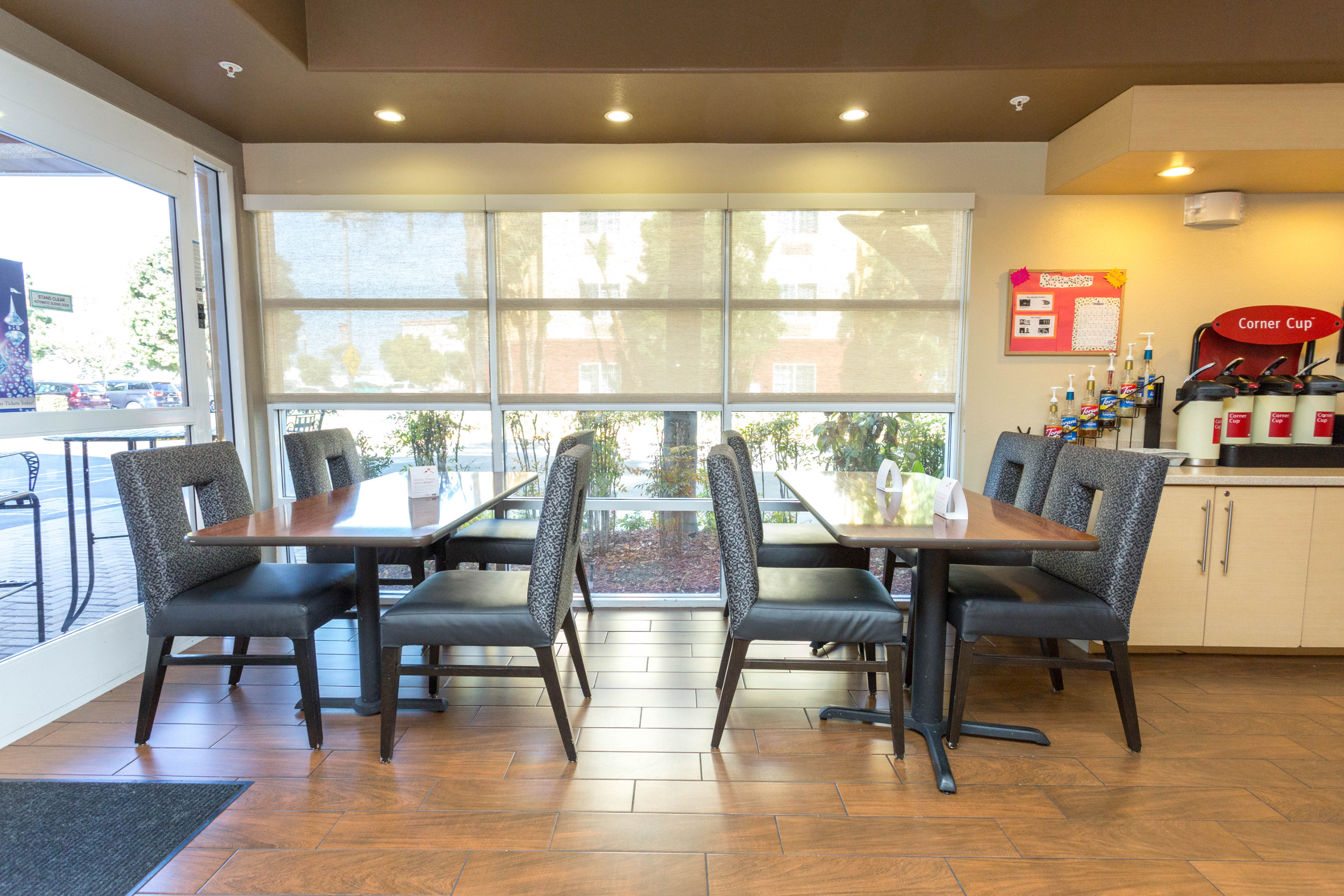 TownePlace Suites by Marriott Anaheim Maingate/Angel Field in Anaheim on bestnfil5d.ga and earn Rewards nights. Collect 10 nights get 1 free*. Read genuine guest reviews for TownePlace Suites by Marriott Anaheim Maingate/Angel Field/5().