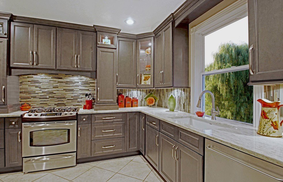 American Cabinets Granite Floors Photo