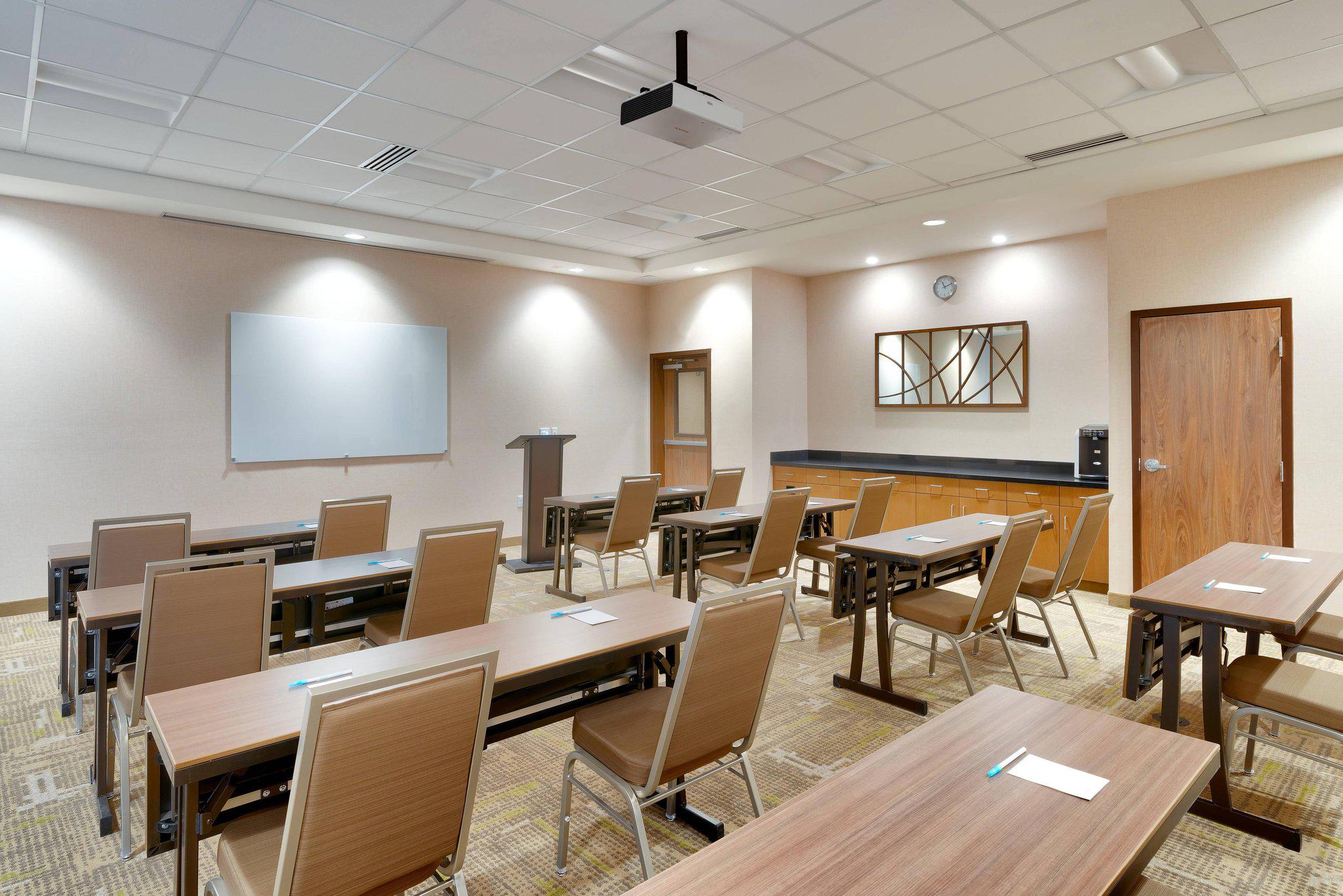 Fairfield Inn & Suites by Marriott Denver West/Federal Center Photo