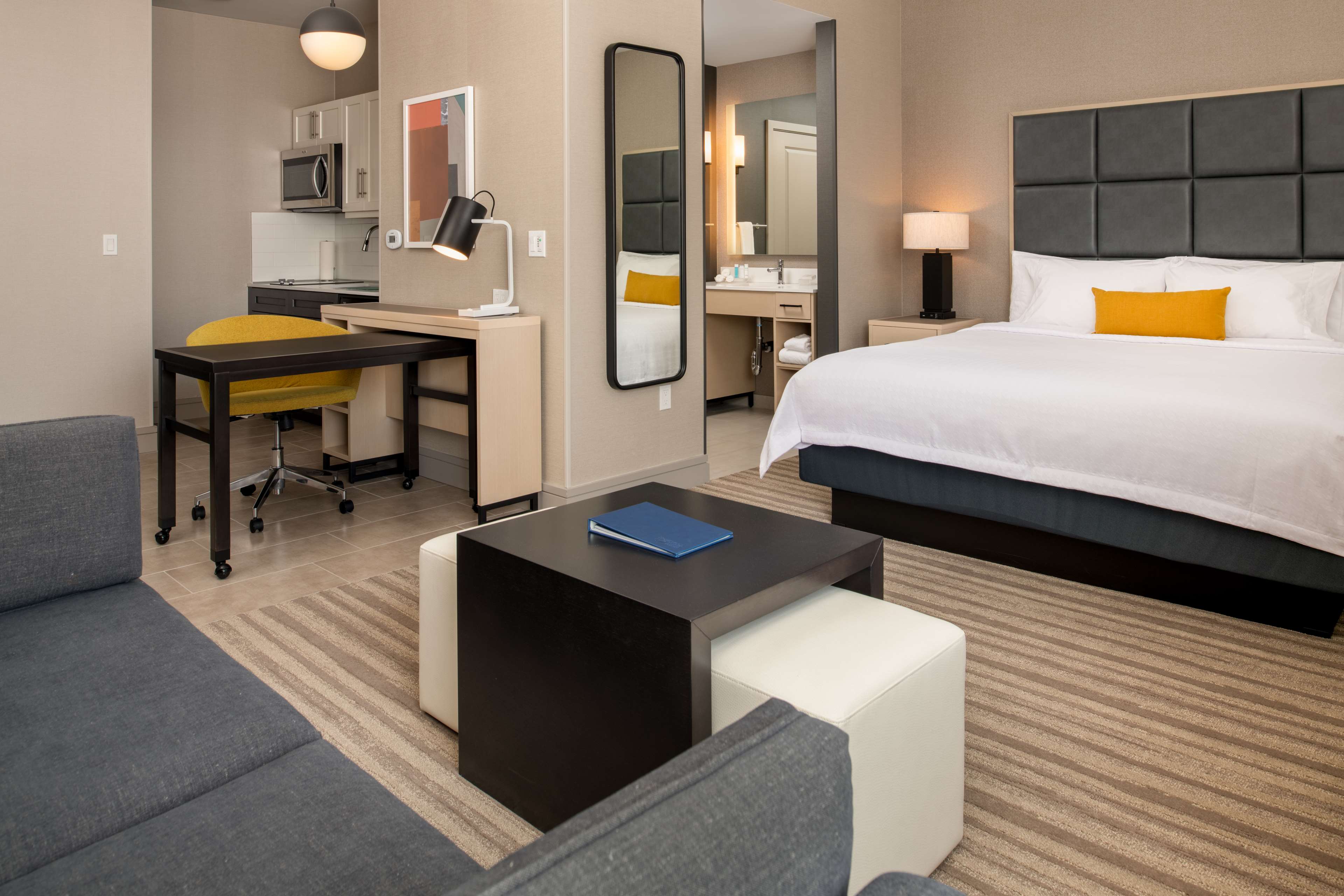 Guest room