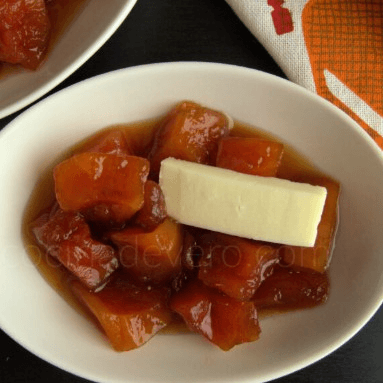 FRUTA BOMBA CON QUESO CREMA