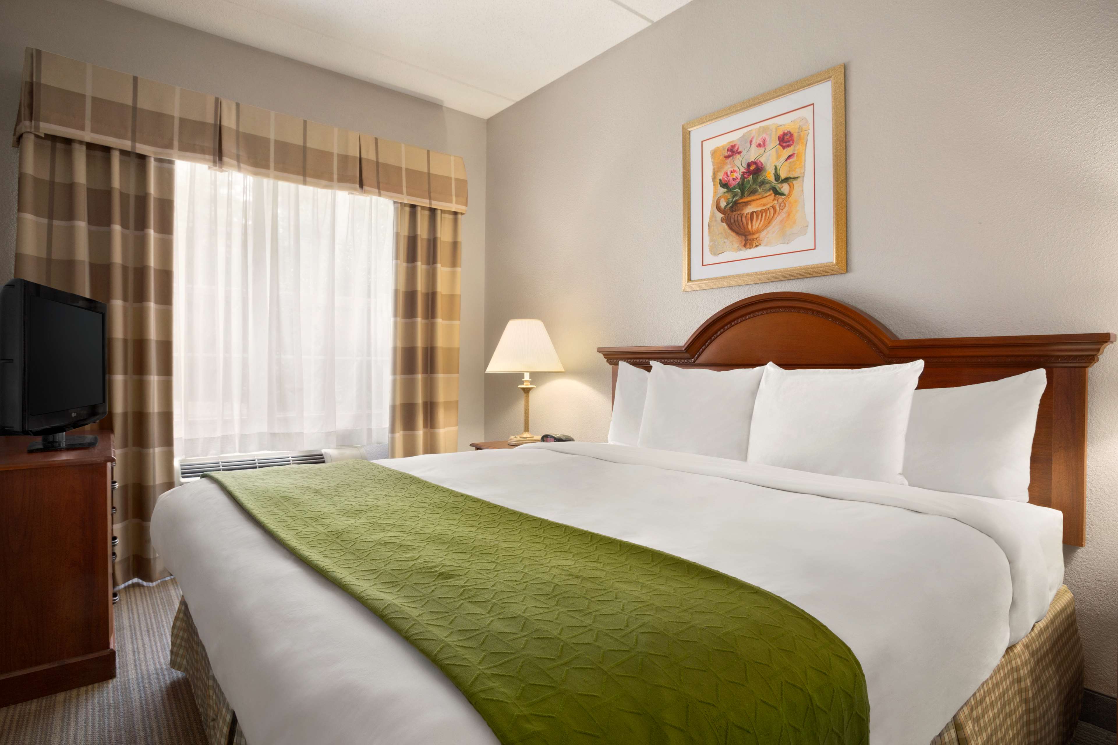 Country Inn & Suites by Radisson, Charlotte University Place, NC Photo