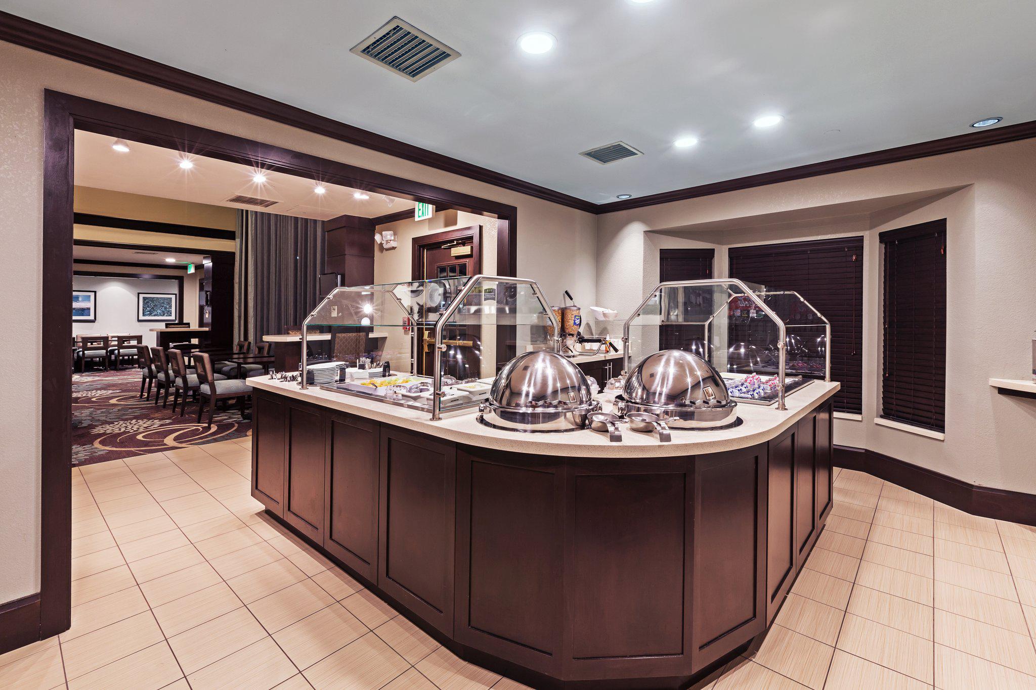 Staybridge Suites Tulsa-Woodland Hills Photo