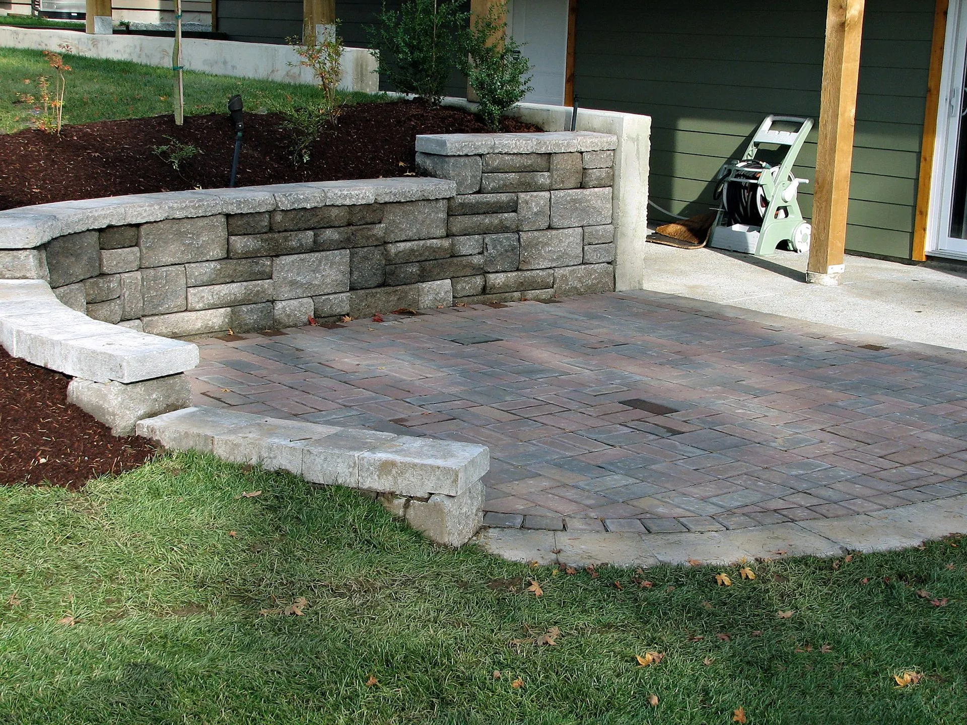 Concrete Retaining Walls