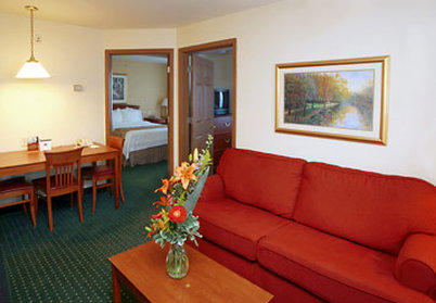 TownePlace Suites by Marriott Raleigh Cary/Weston Parkway Photo