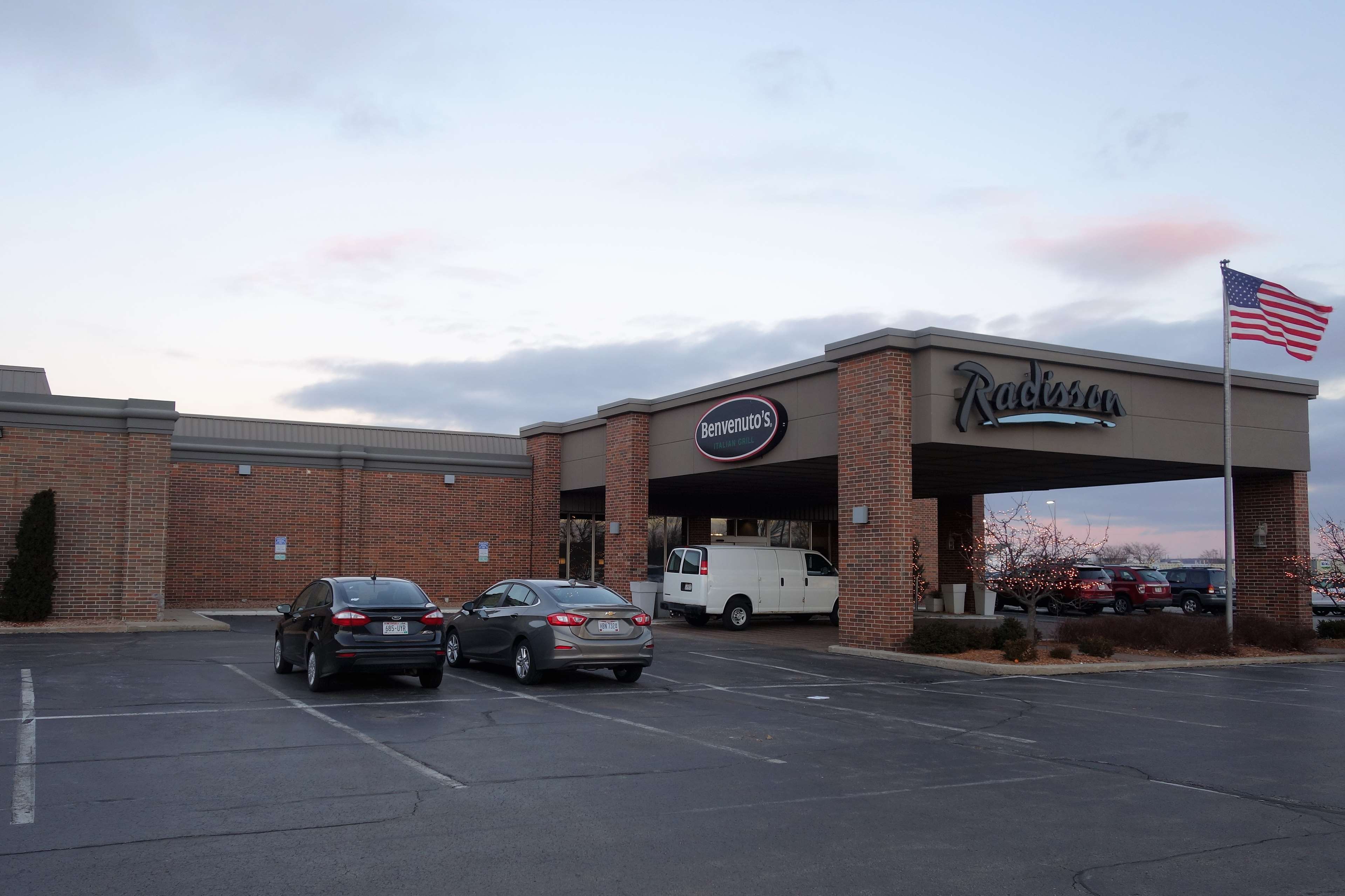 Radisson Hotel and Conference Center Fond du Lac Photo