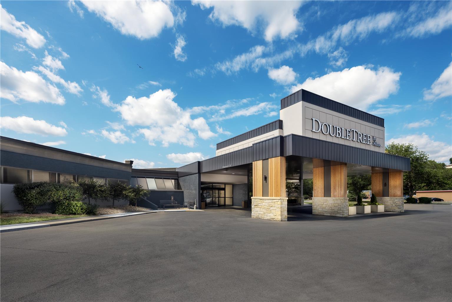 DoubleTree by Hilton Manhattan Image