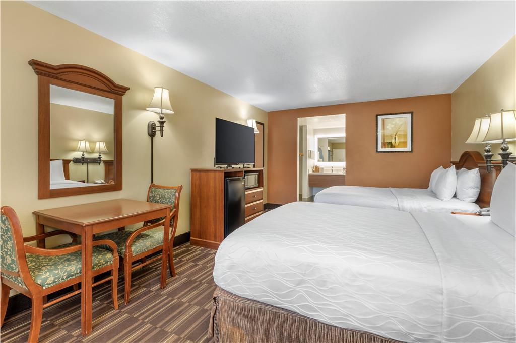 Best Western Desert Winds Image