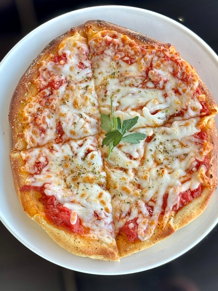 Cheese Pita Pizza & Drink
