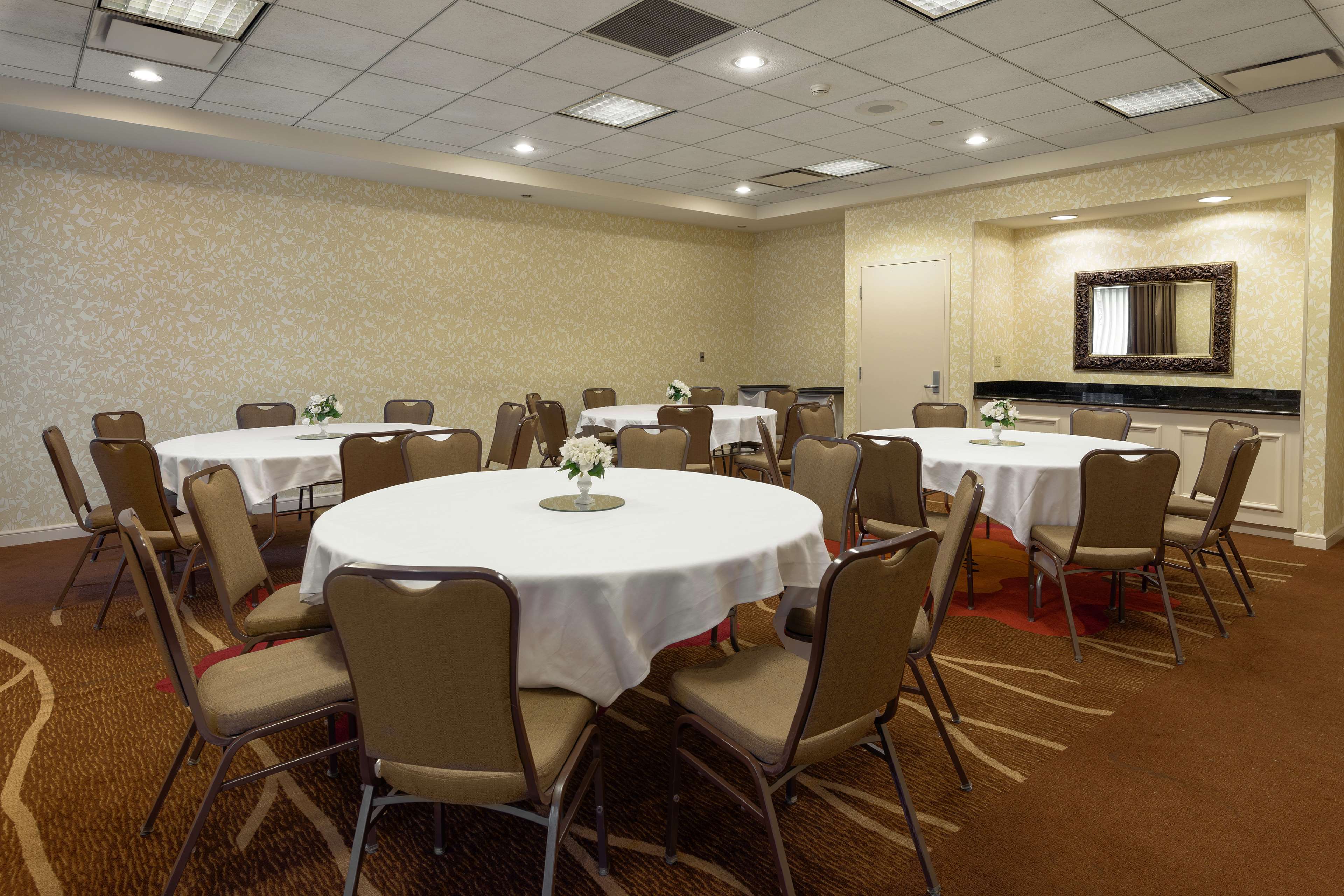 Hilton Garden Inn Cleveland/Twinsburg Photo