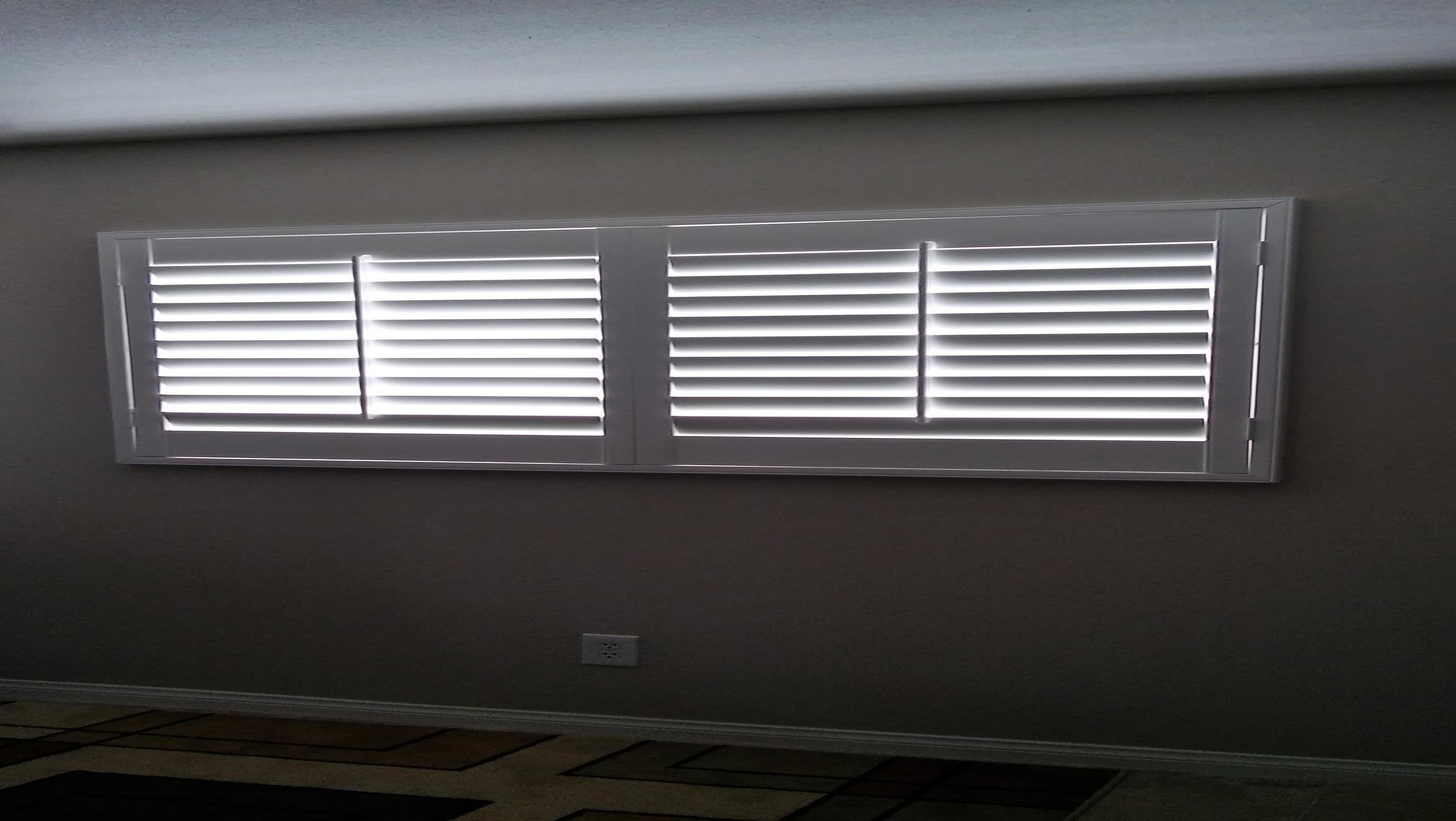 Ramiro's shutters Image