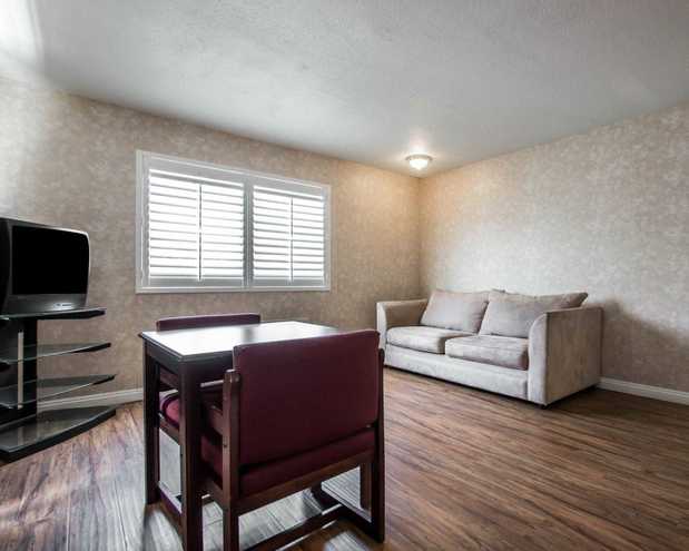 Images Econo Lodge