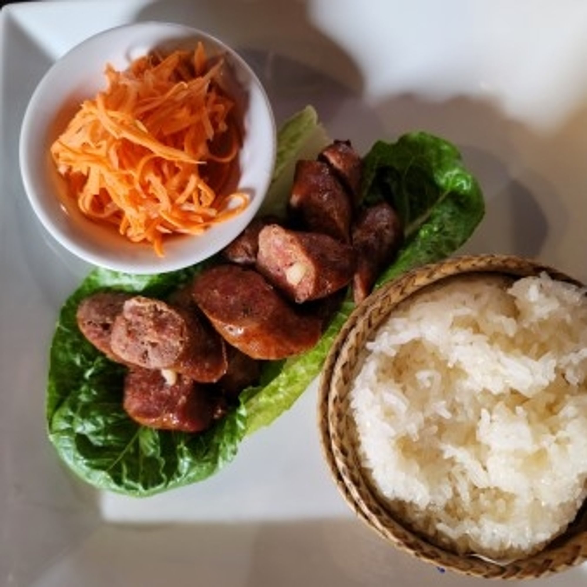 Homemade Lao Sausages -Sai Oua