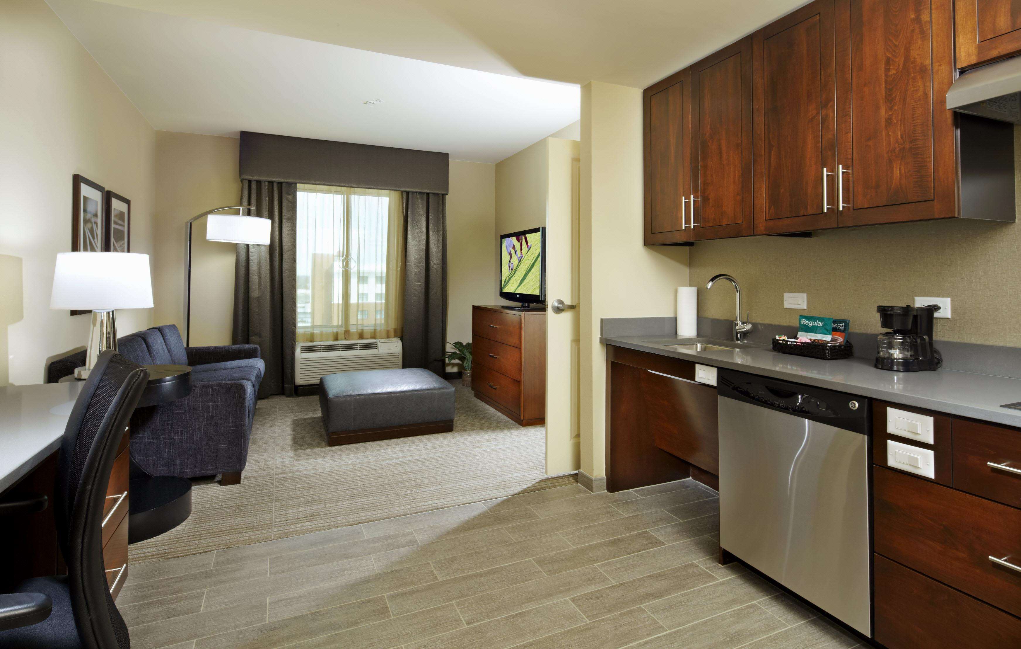 Homewood Suites by Hilton Springfield, VA Photo