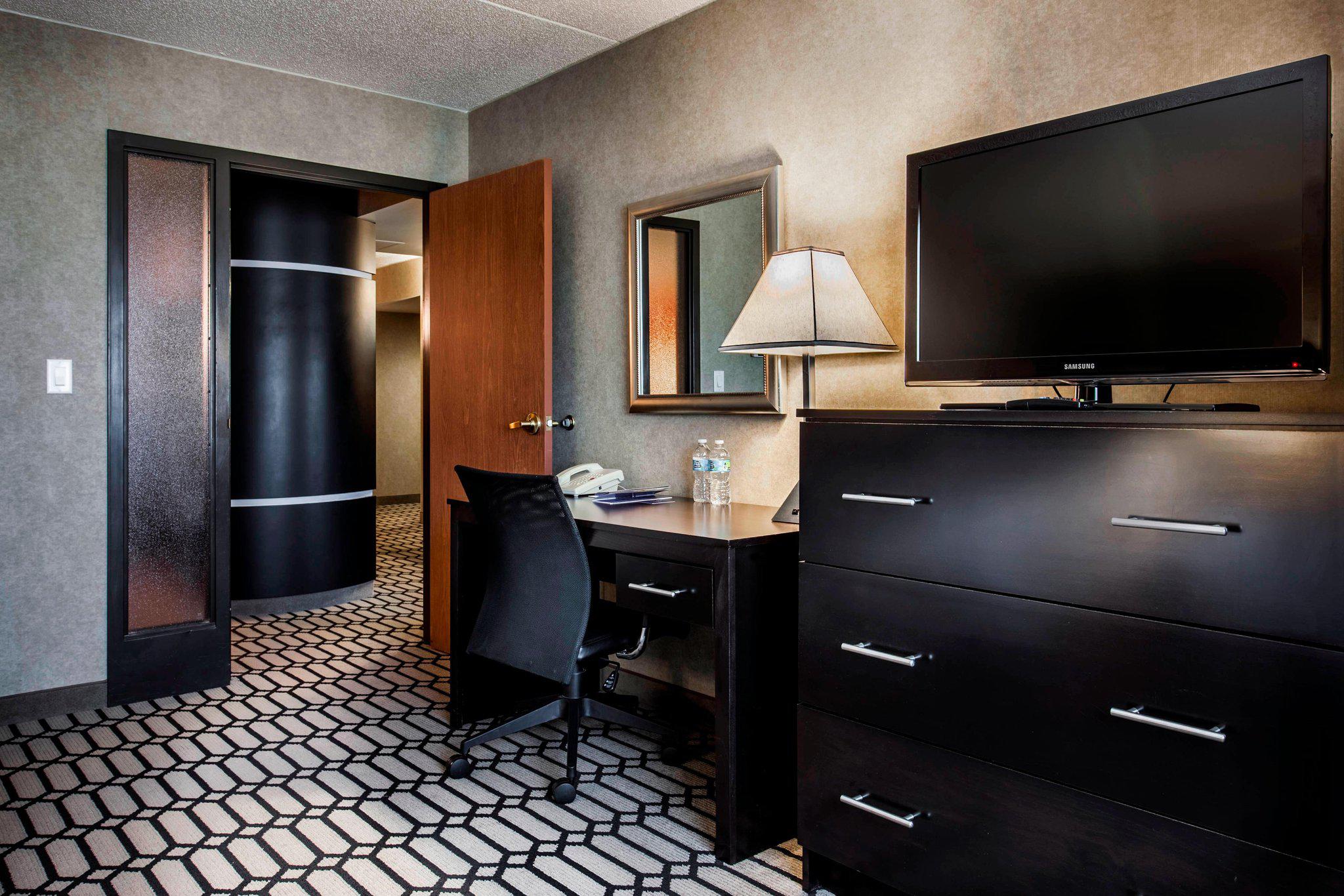 Delta Hotels by Marriott Fargo Photo