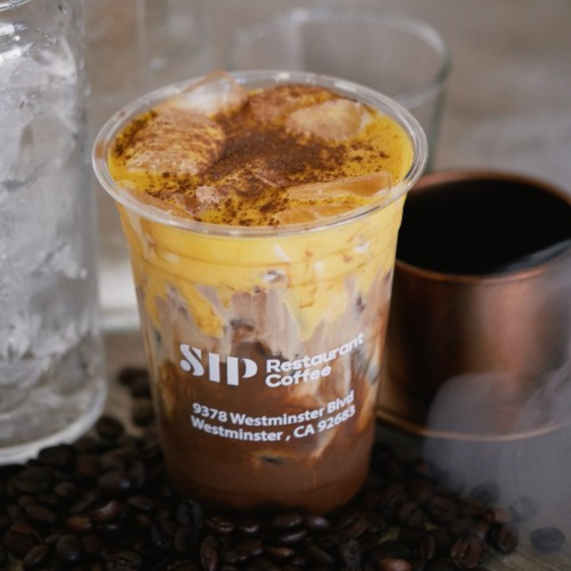Ca Phe Trung/Egg Coffee