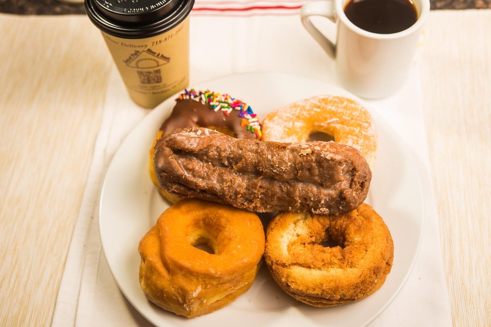 4 Donuts