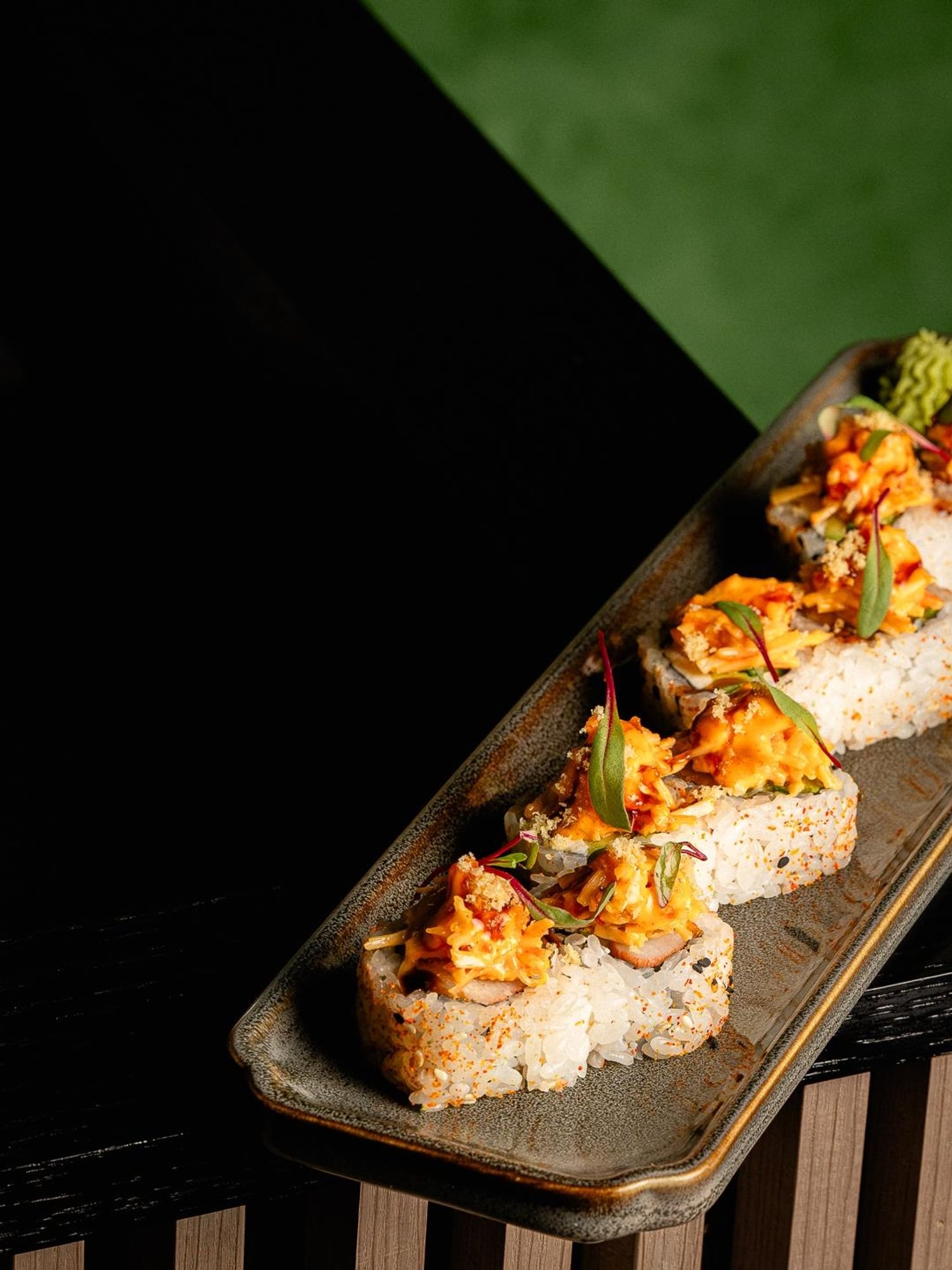 Mikhuna Kani Roll