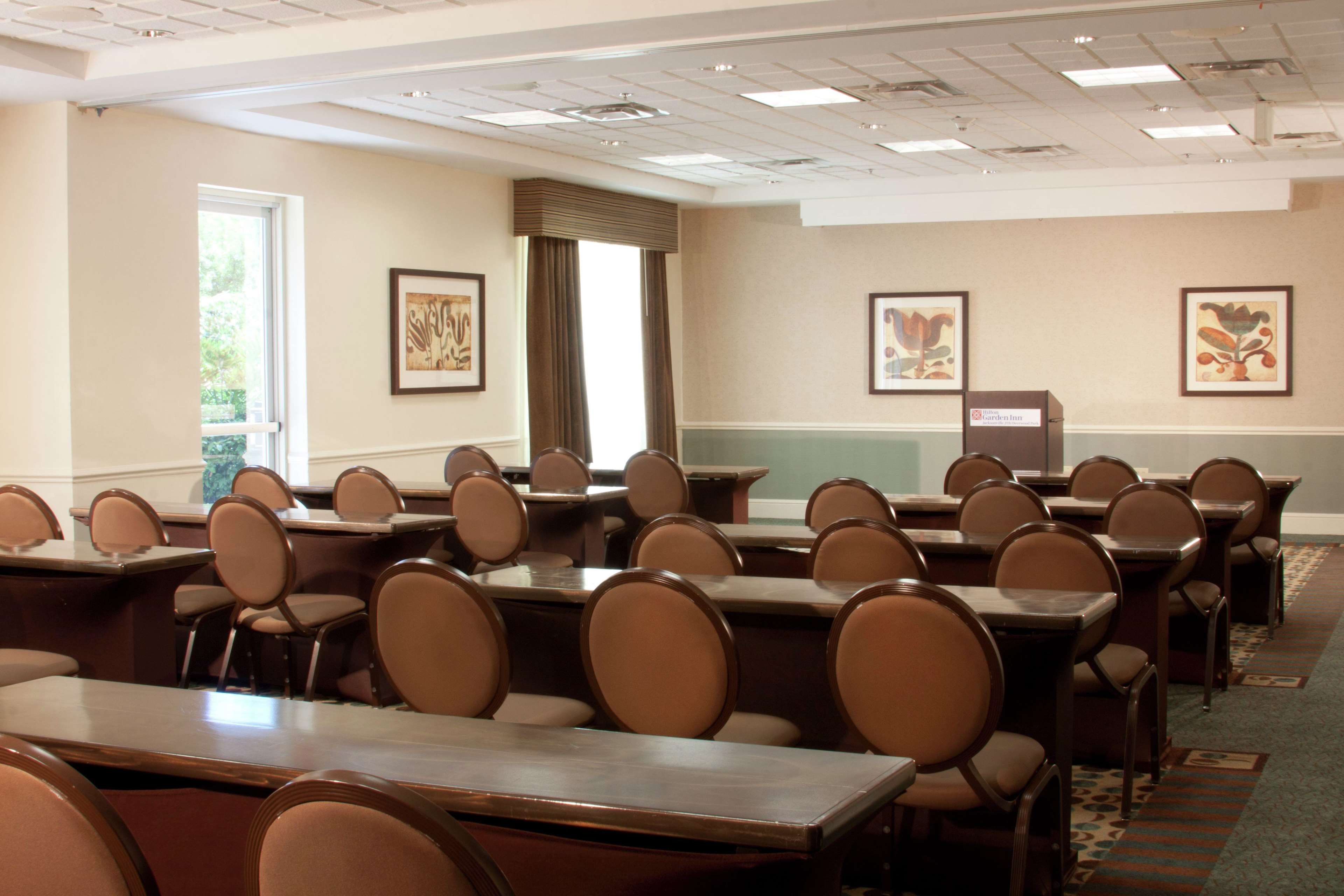 Hilton Garden Inn Jacksonville JTB/Deerwood Park Photo