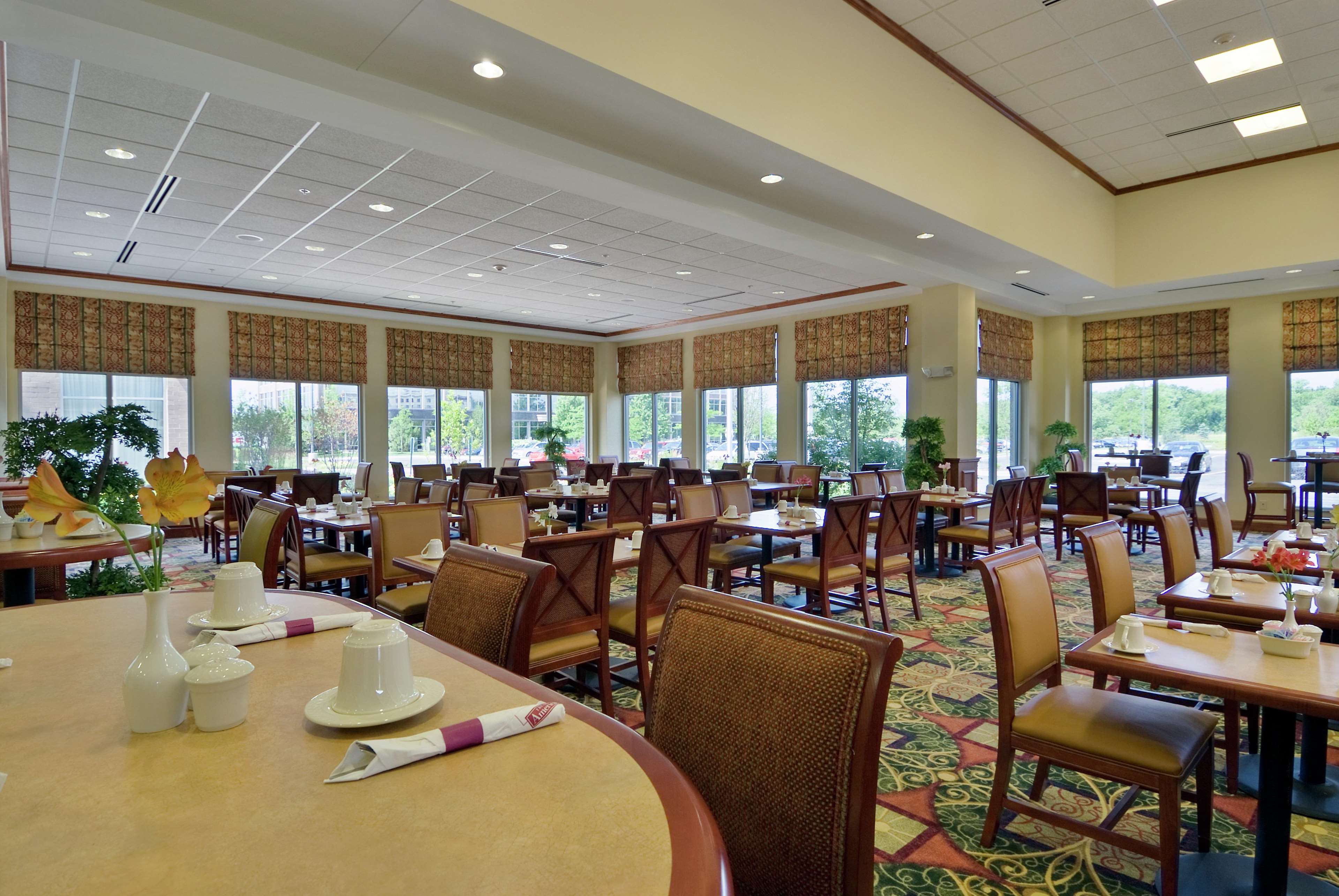 Hilton Garden Inn Lake Forest Mettawa Photo
