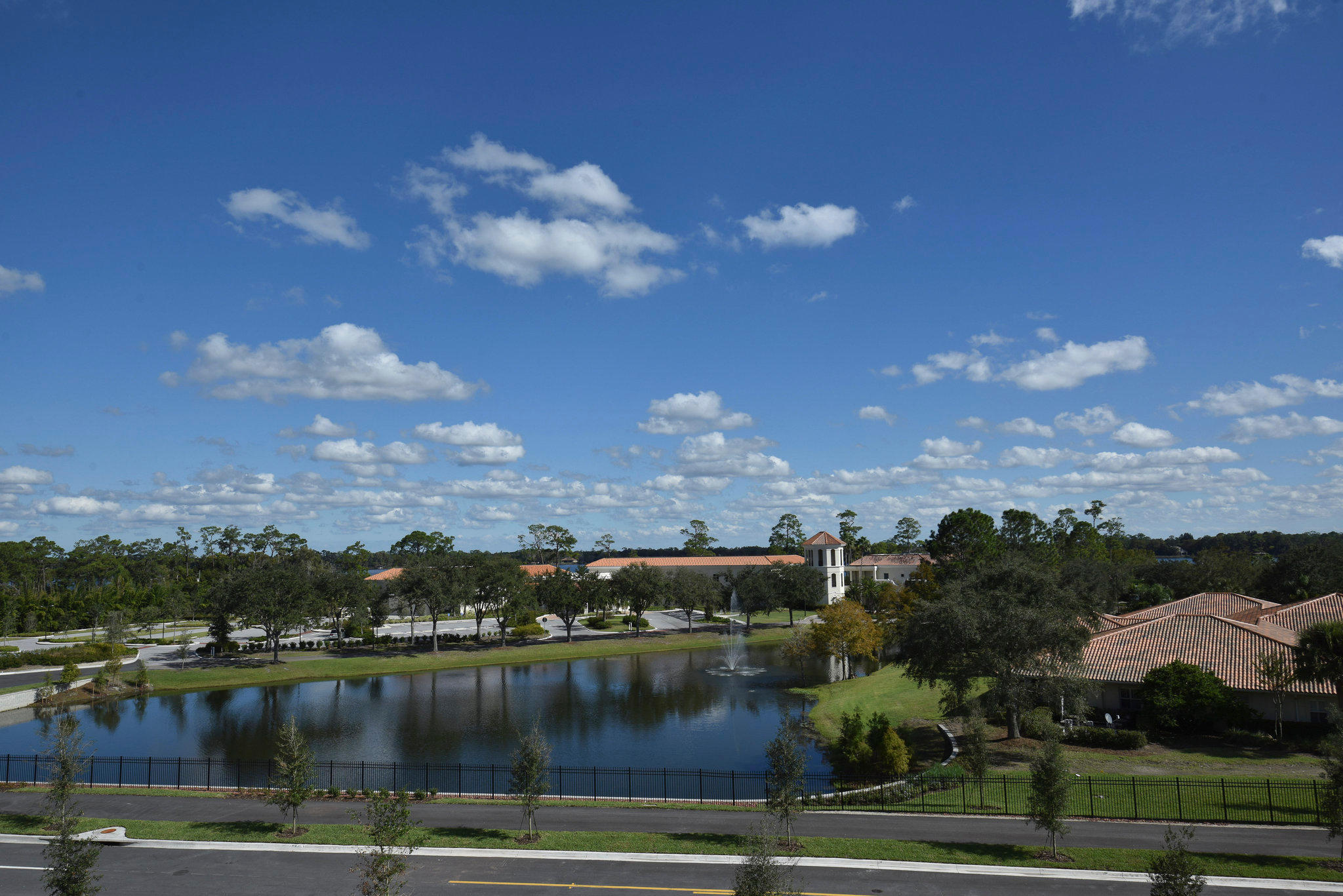 Holiday Inn Express & Suites Orlando - Lake Nona Area Photo