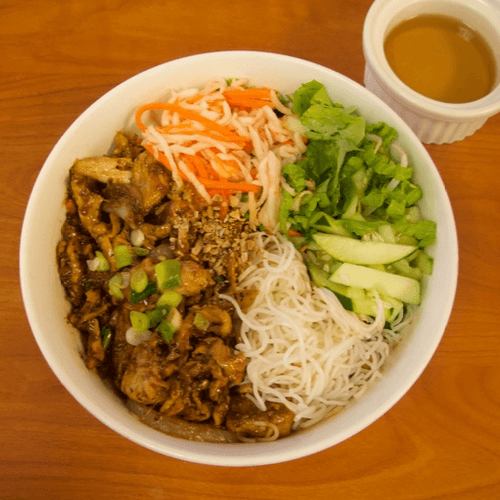 28. Lemongrass Chicken Vermicelli | Bún Gà Xào Sả
