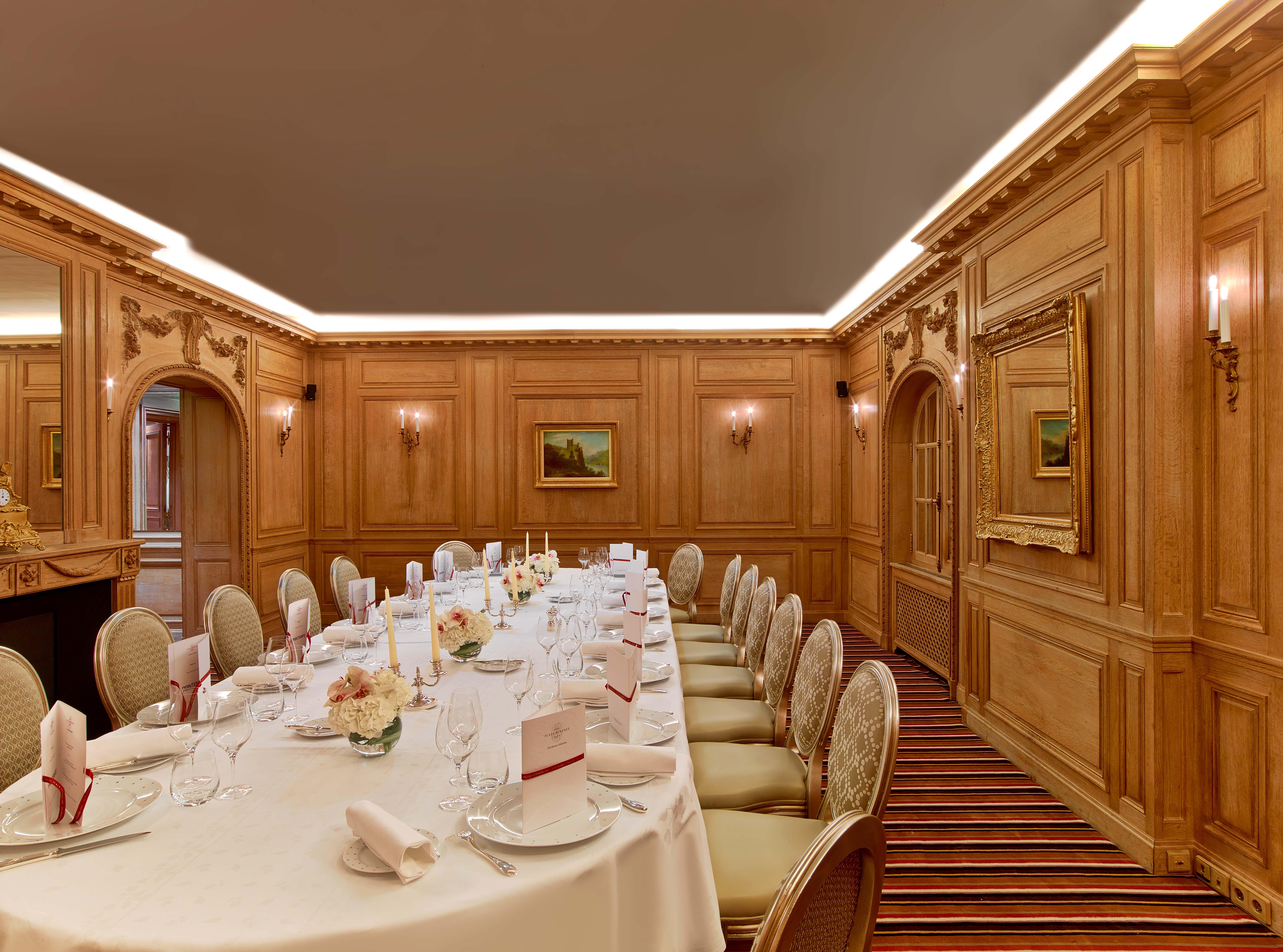 Images Hôtel Plaza Athénée