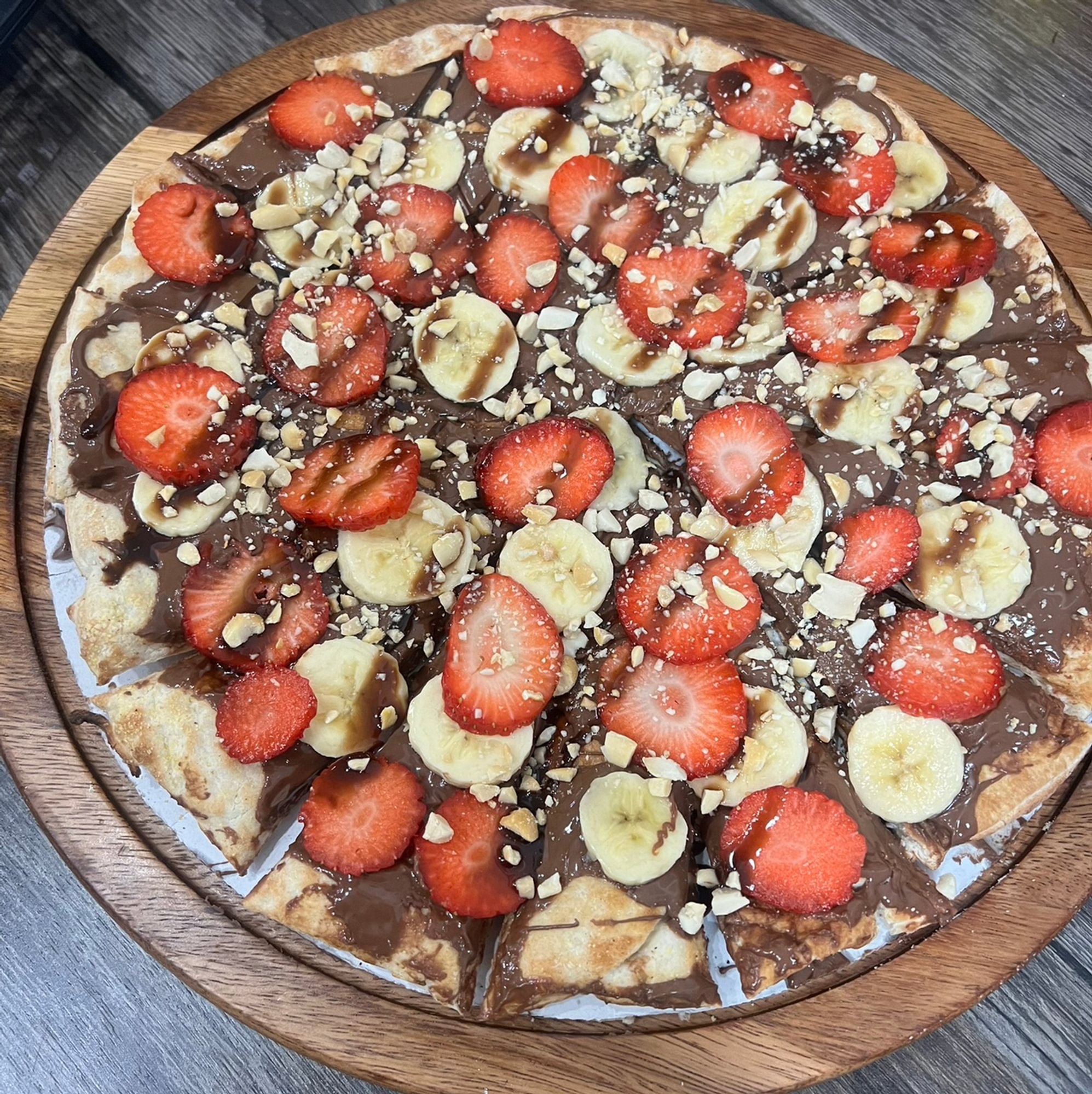 Nutella & Fruit Dessert Pizza