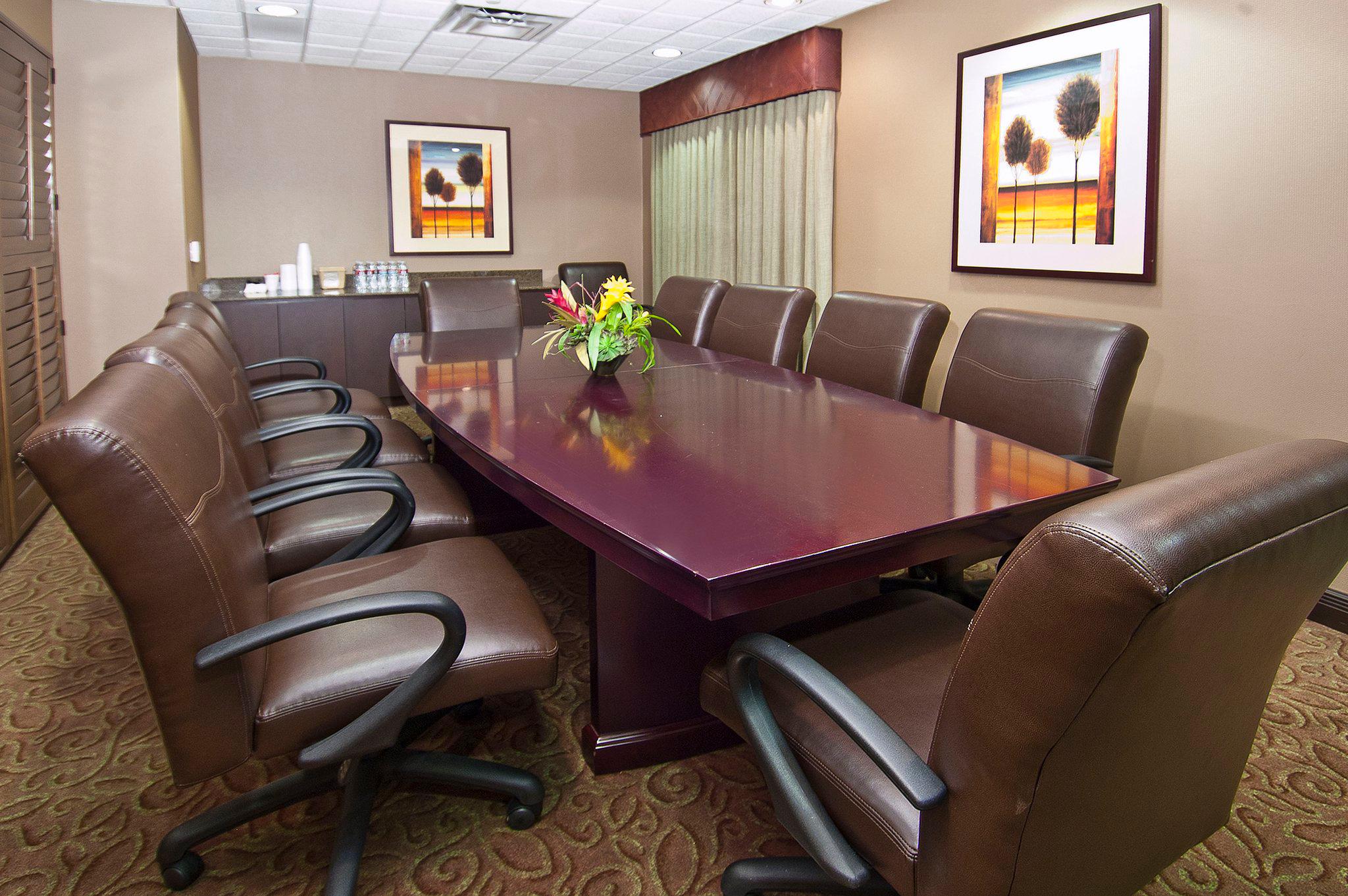 Holiday Inn Express & Suites Oro Valley-Tucson North Photo