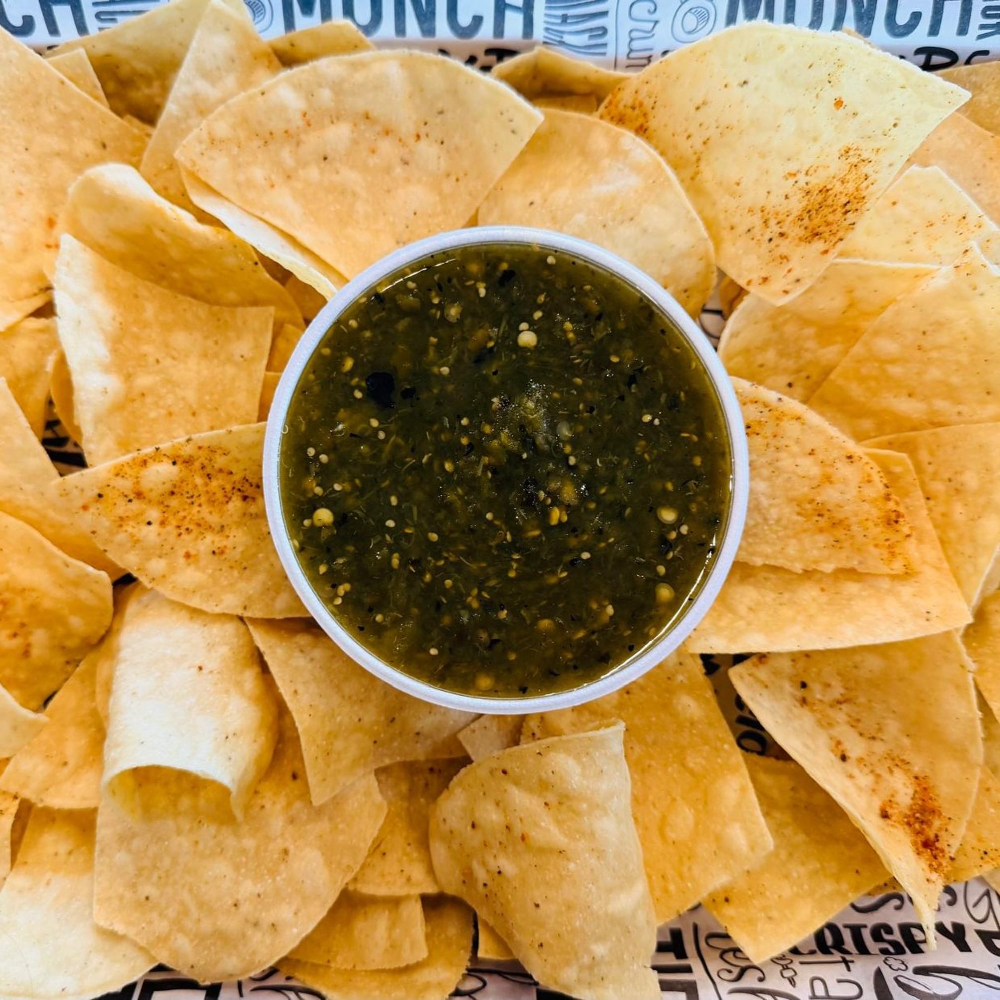 Salsa Verde & Chips (Sharable)