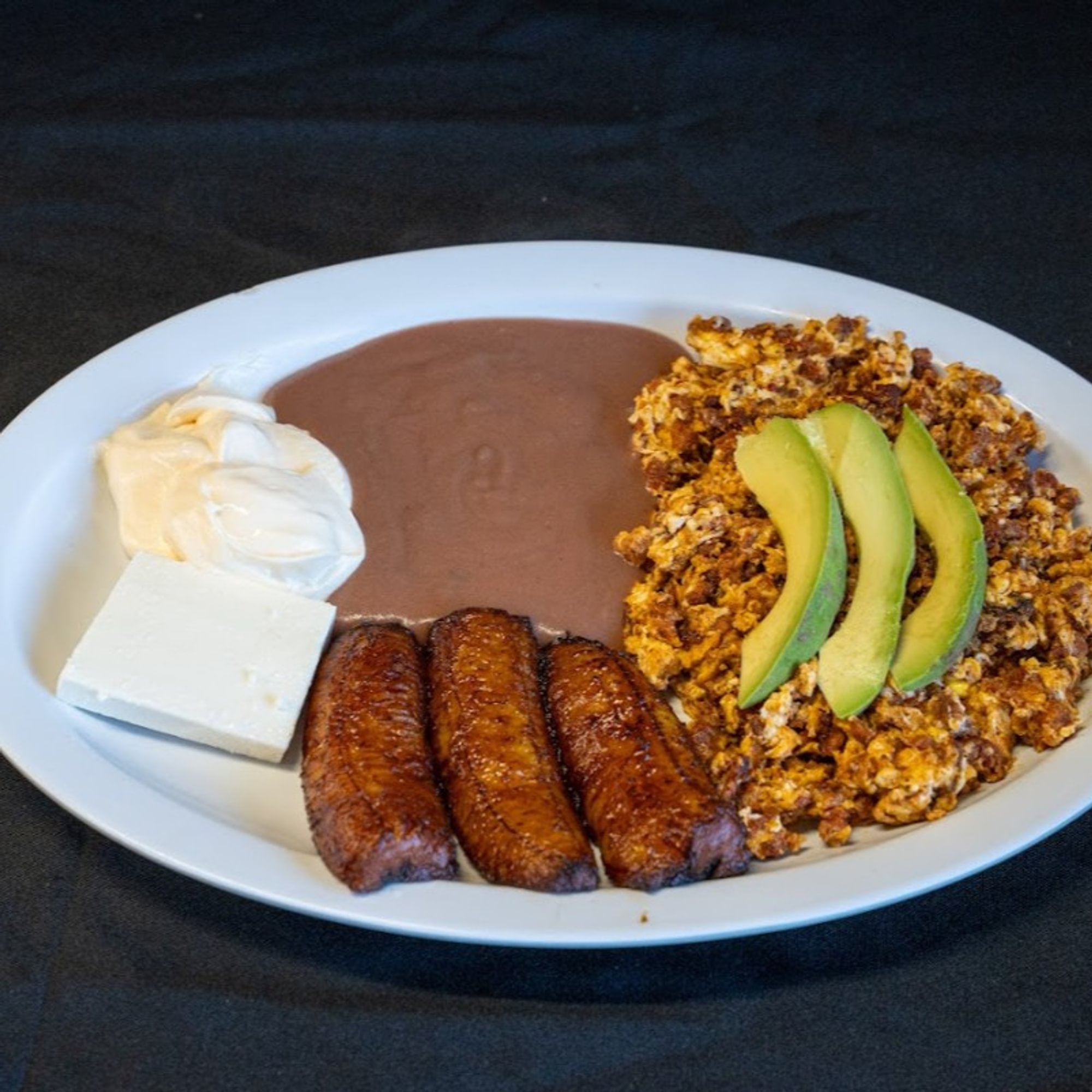 HUEVOS CON CHORIZO