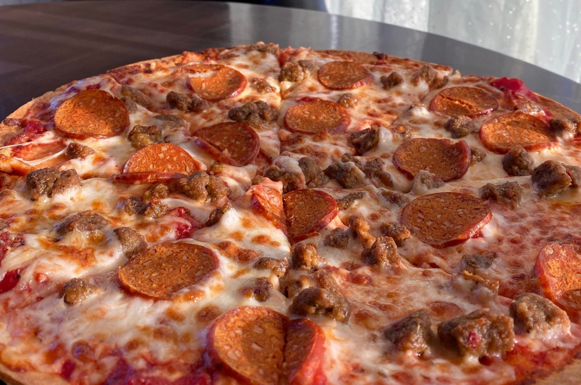 Italian Sausage and Pepperoni (9 Inch)