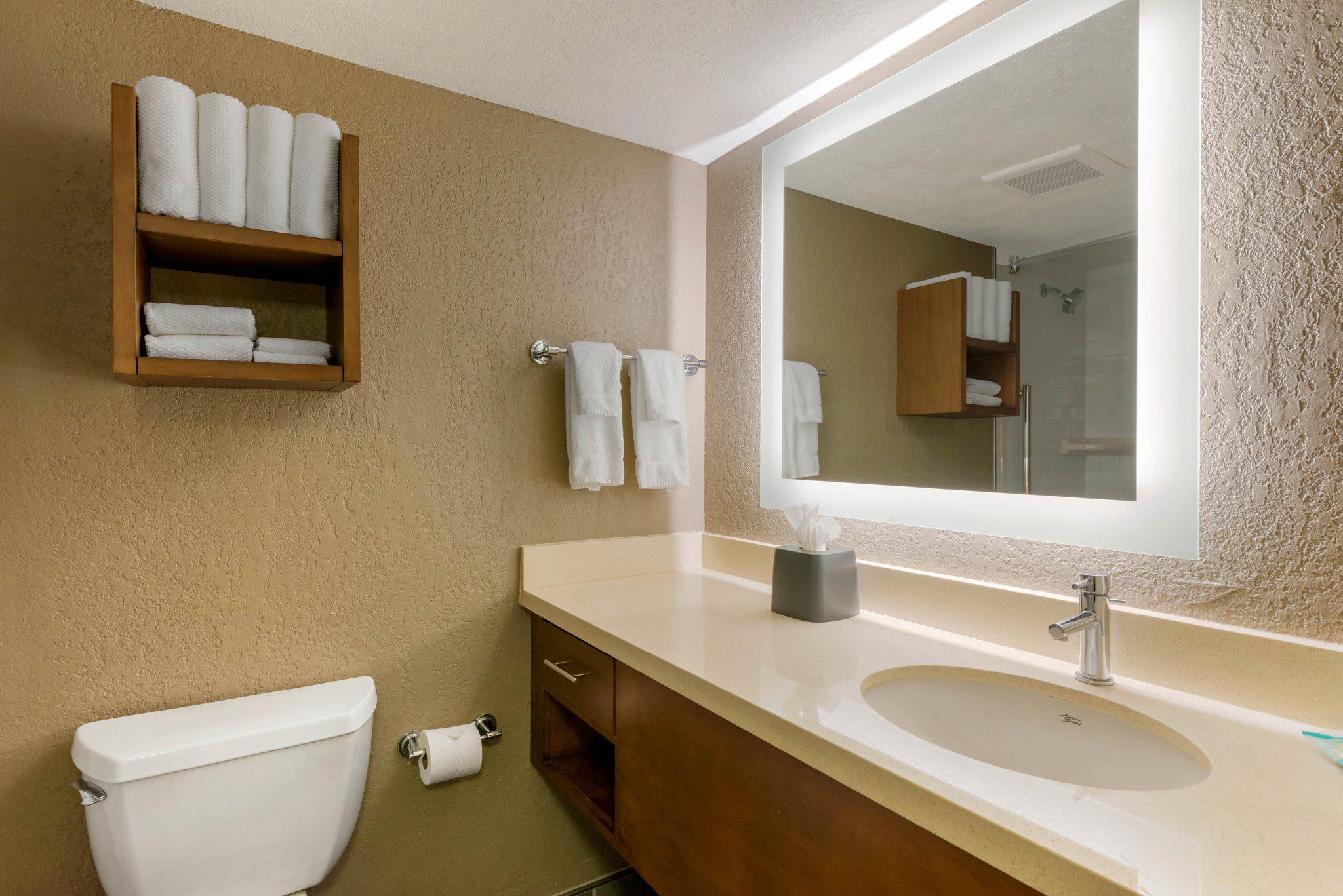 Staybridge Suites Orlando Royale Parc Suites Photo