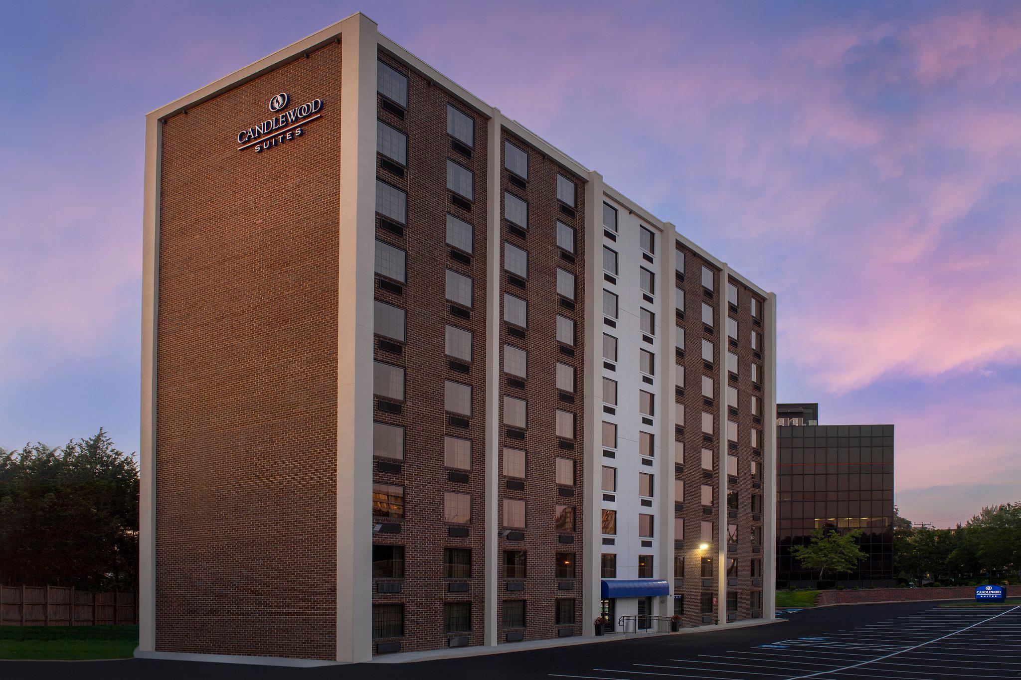 Candlewood Suites Alexandria West Photo