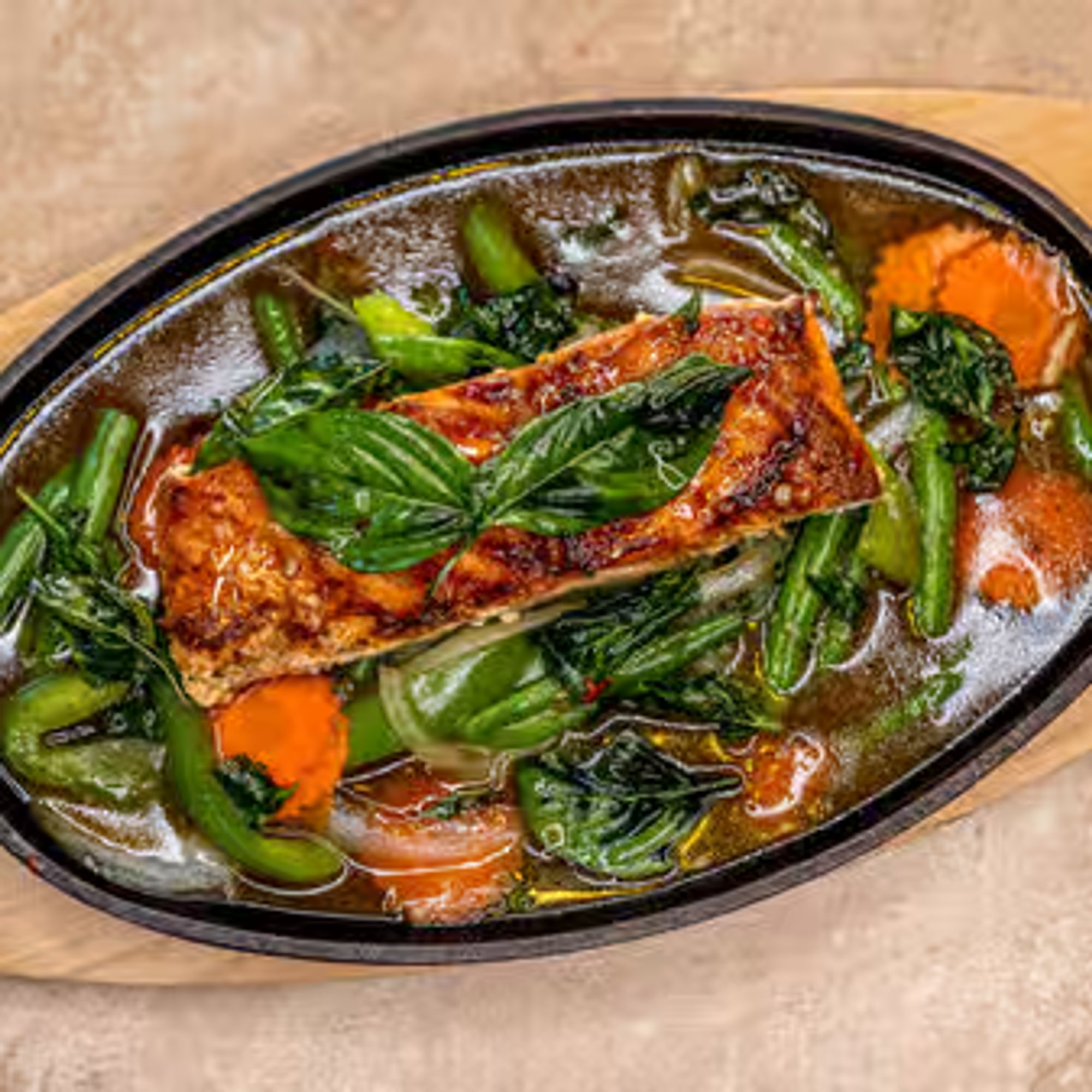 Grilled Salmon in Basil Sauce