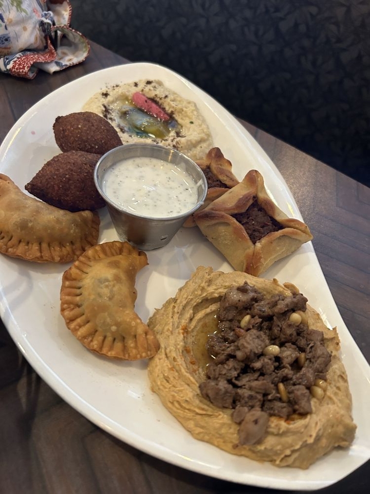 Layla's Platter with Meat