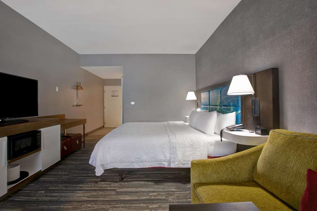 Hampton Inn Olive Branch Image