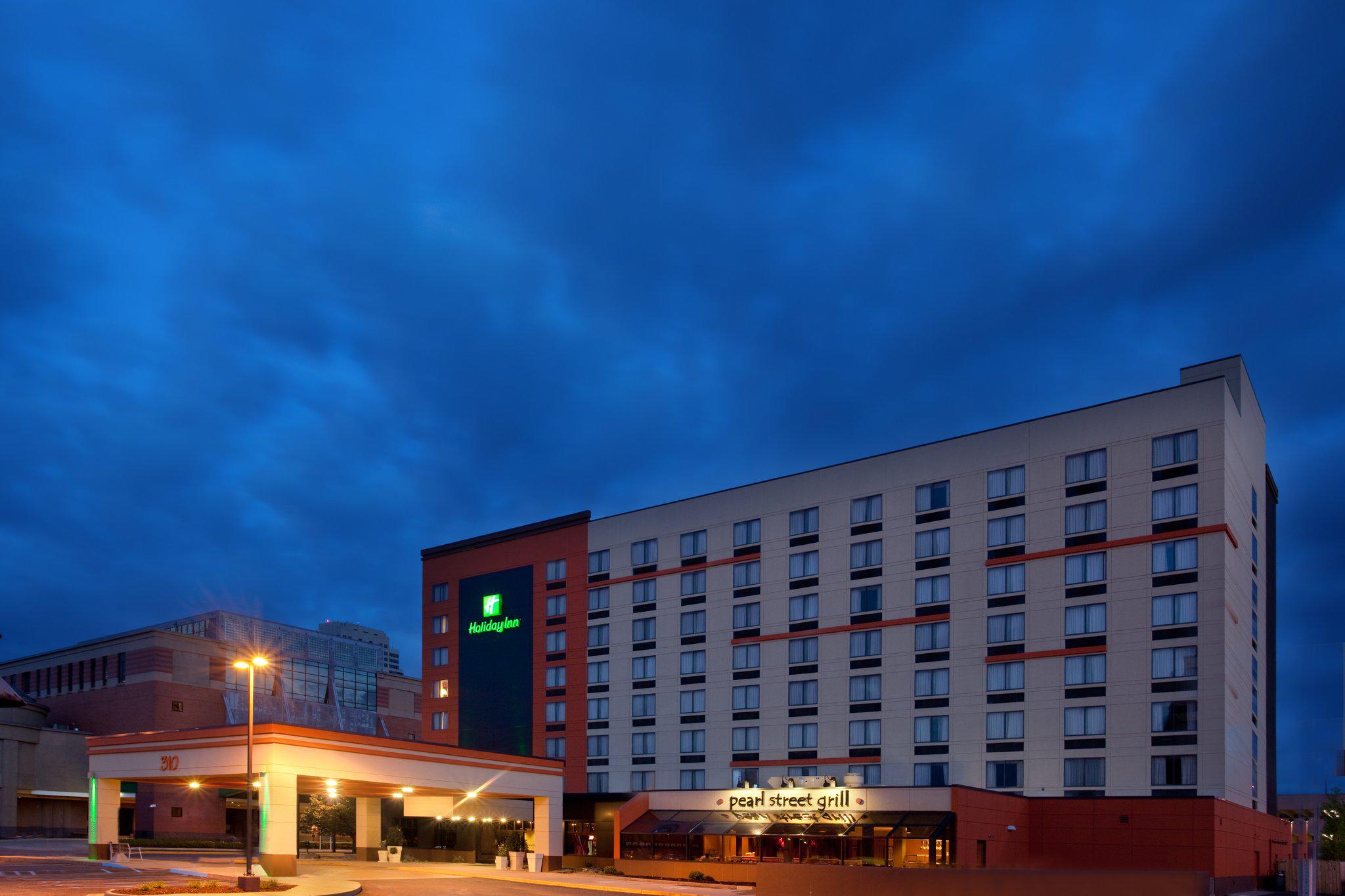 Holiday Inn Grand Rapids Downtown Photo