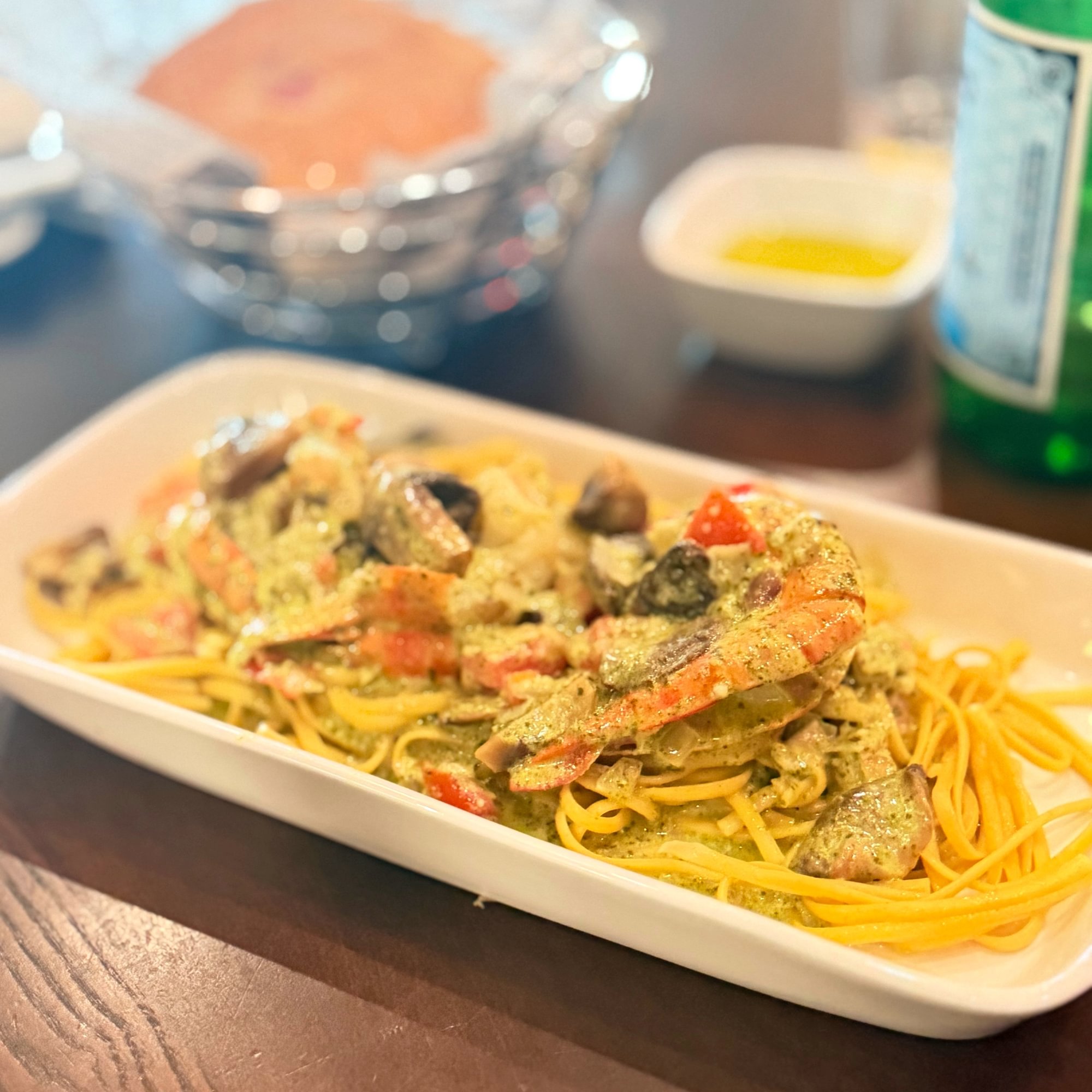 Pesto & Colossal Shrimp-Lunch.