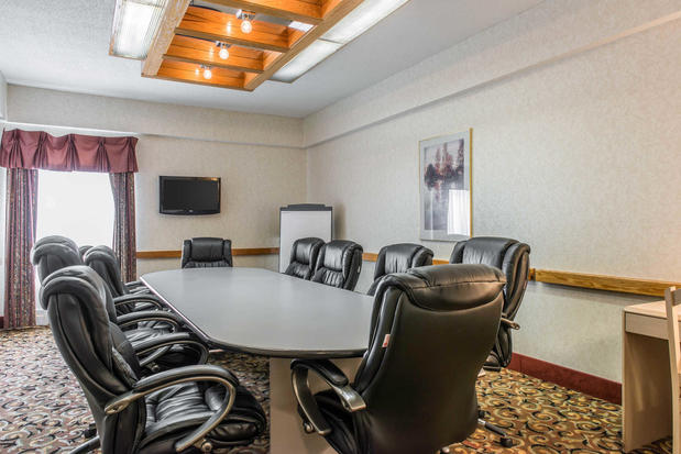 Images Quality Inn & Suites