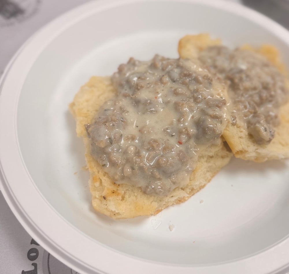 Biscuit and gravy