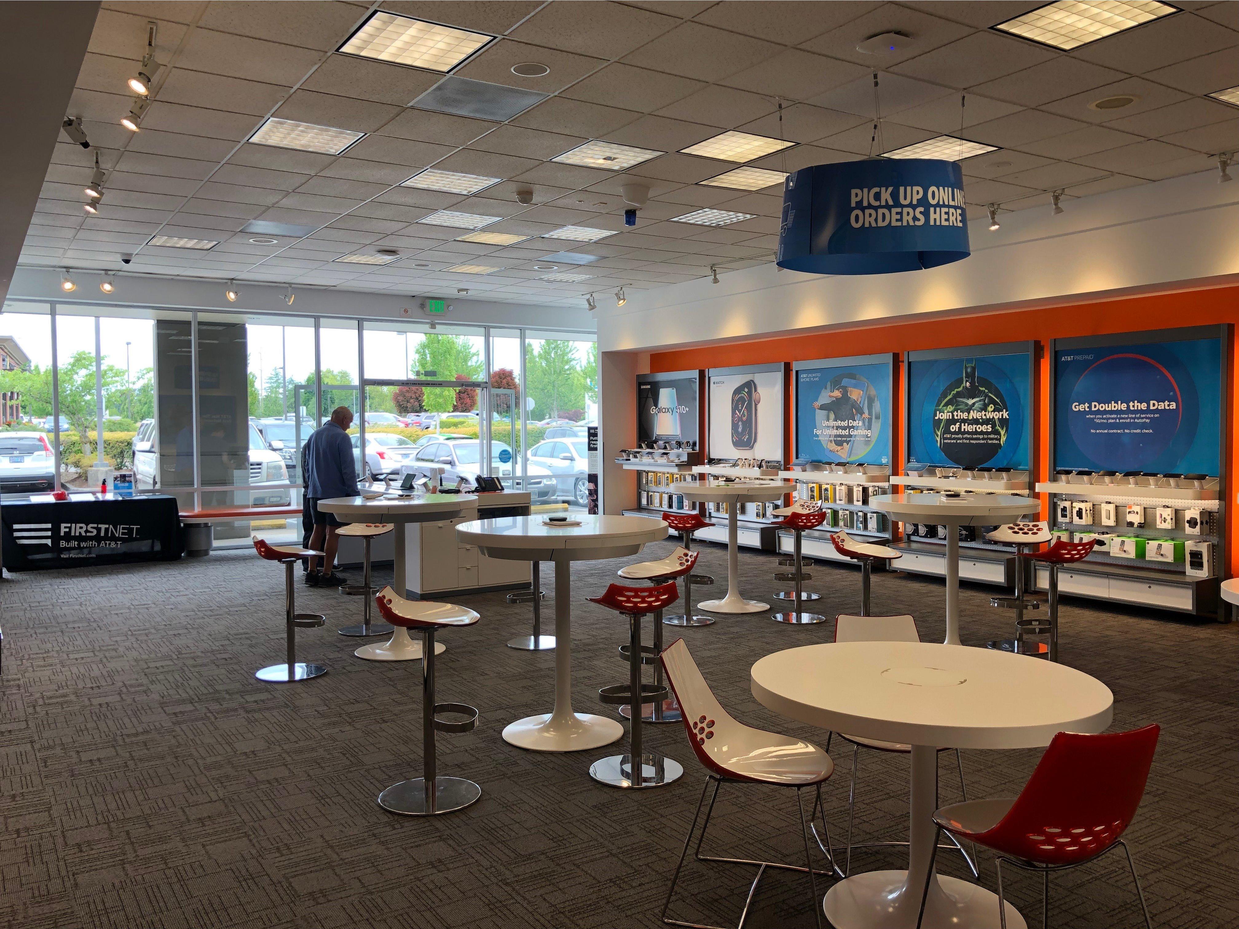 AT&T Store Photo