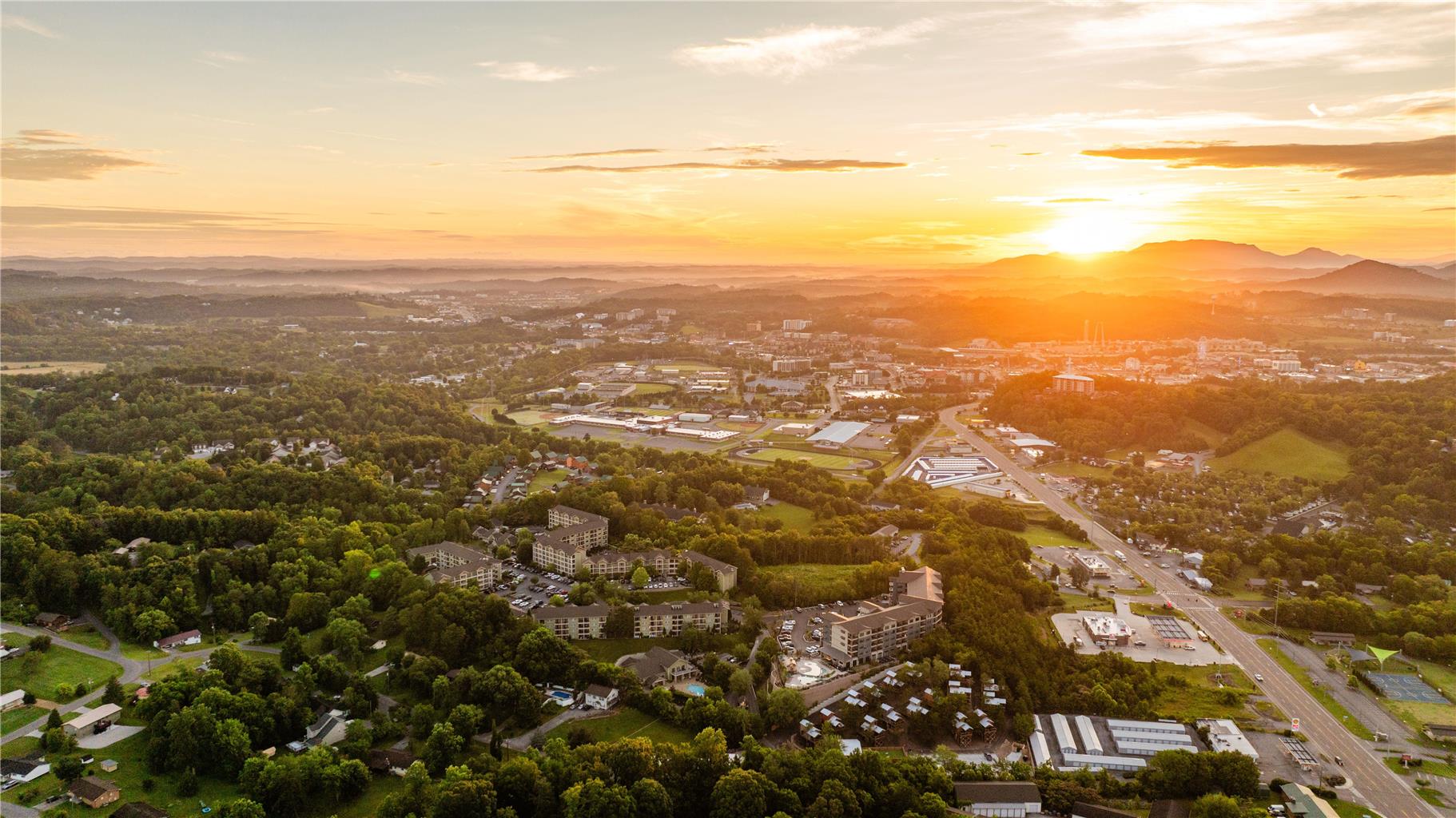 Hilton Vacation Club Laurel Crest Pigeon Forge Image