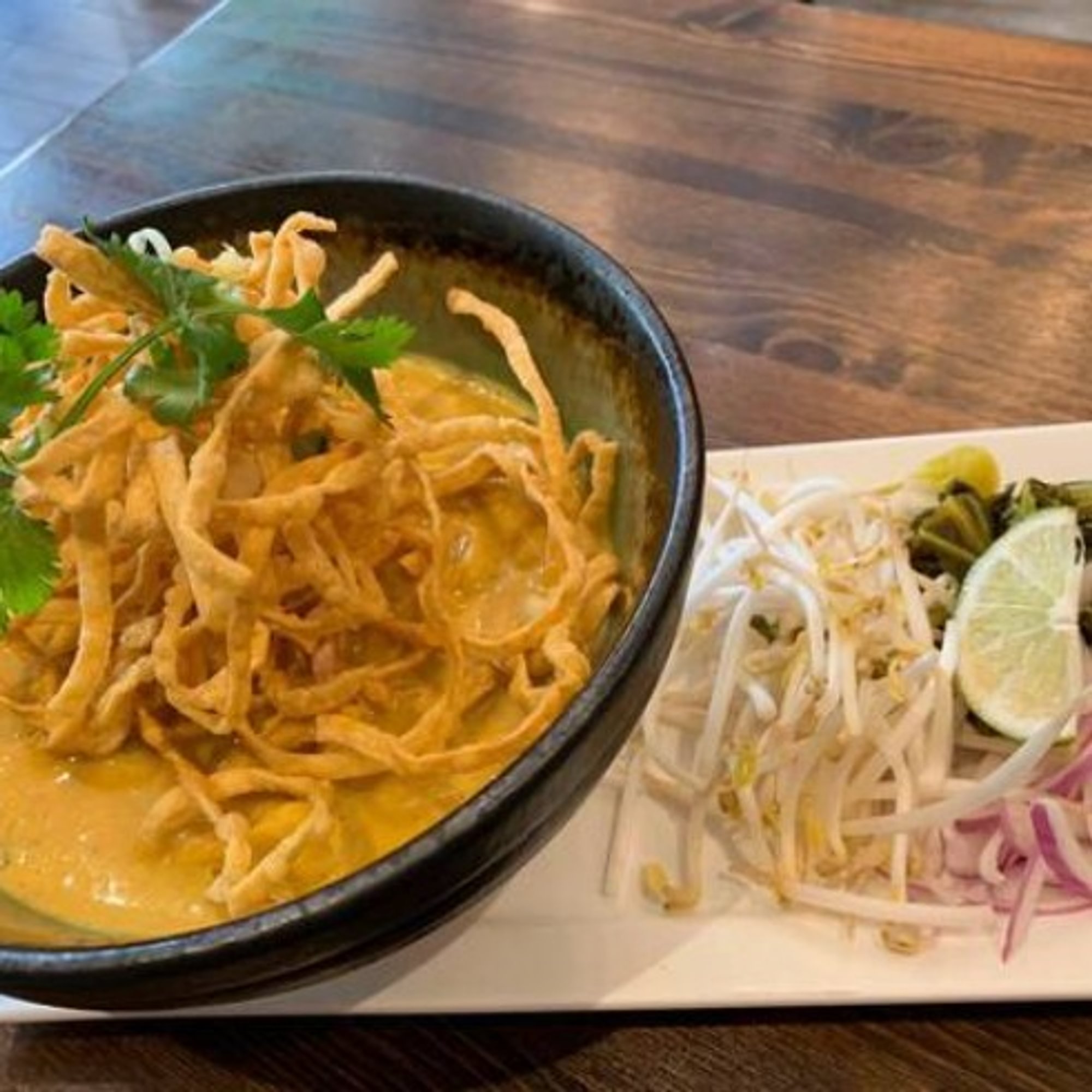 Kao Soi (Served with Egg Noodle No Rice)
