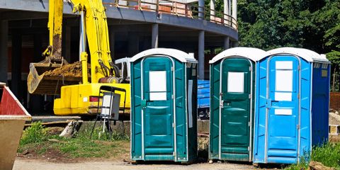 3 Portable Toilet Etiquette Tips