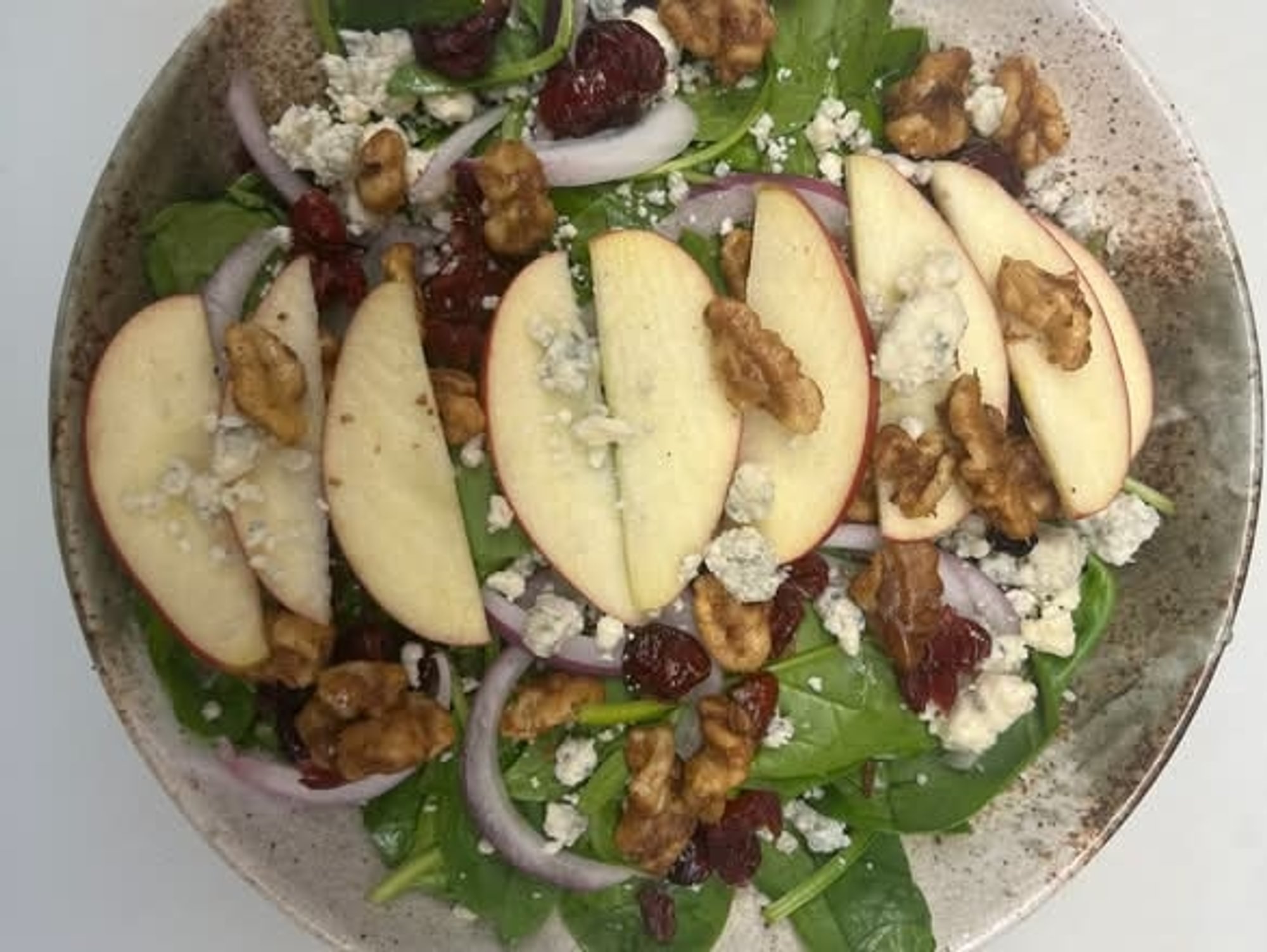 Spinach and Walnut Salad