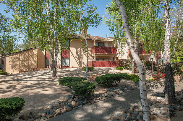 Images Meridian Terrace Condominiums