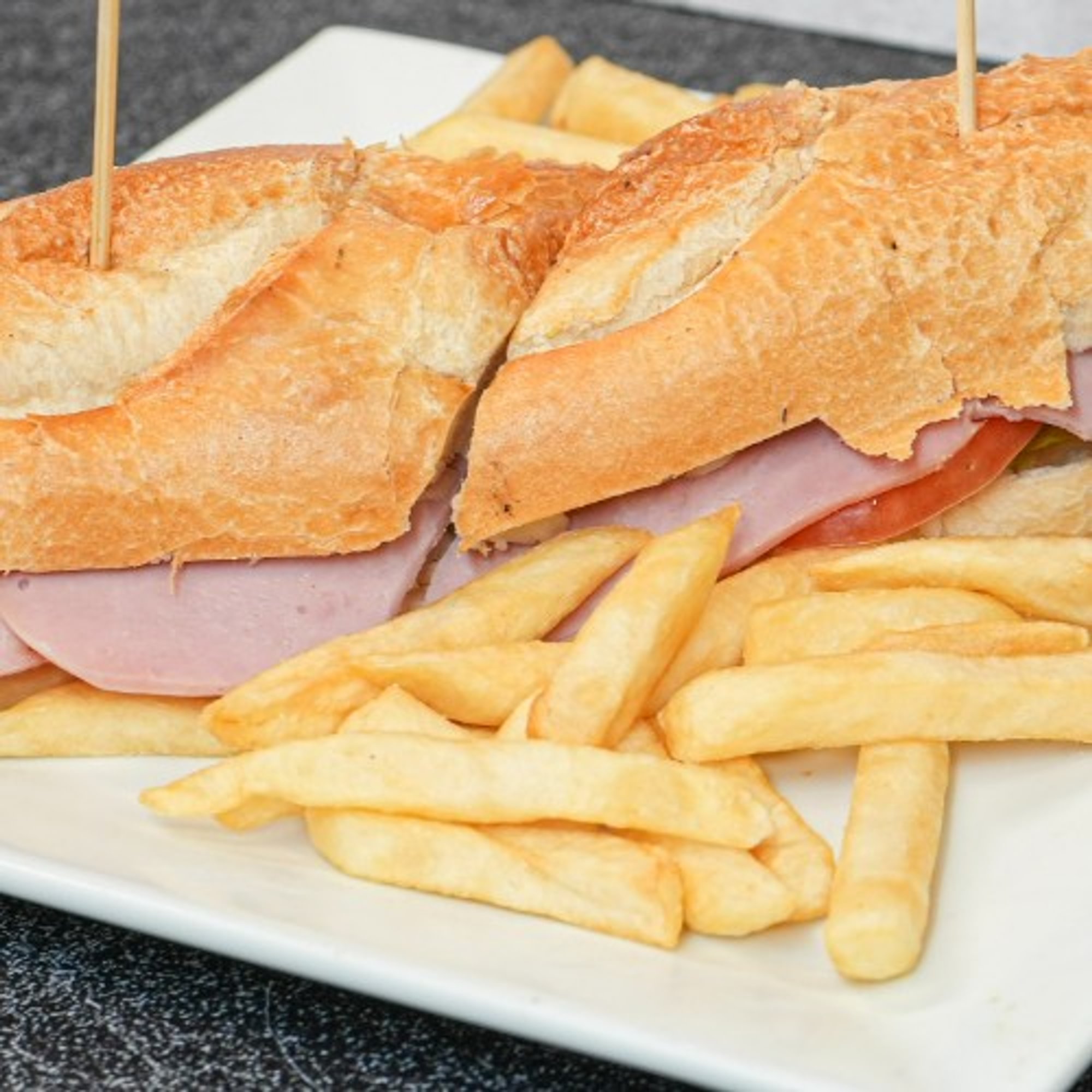 Sanduche de Jamón y Queso