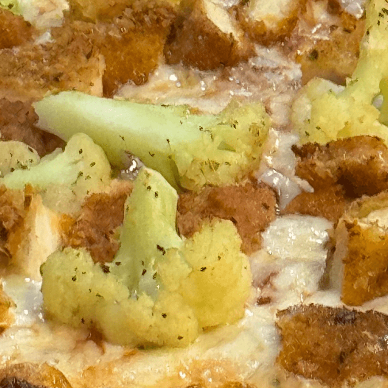 Chicken & Broccoli Pizza