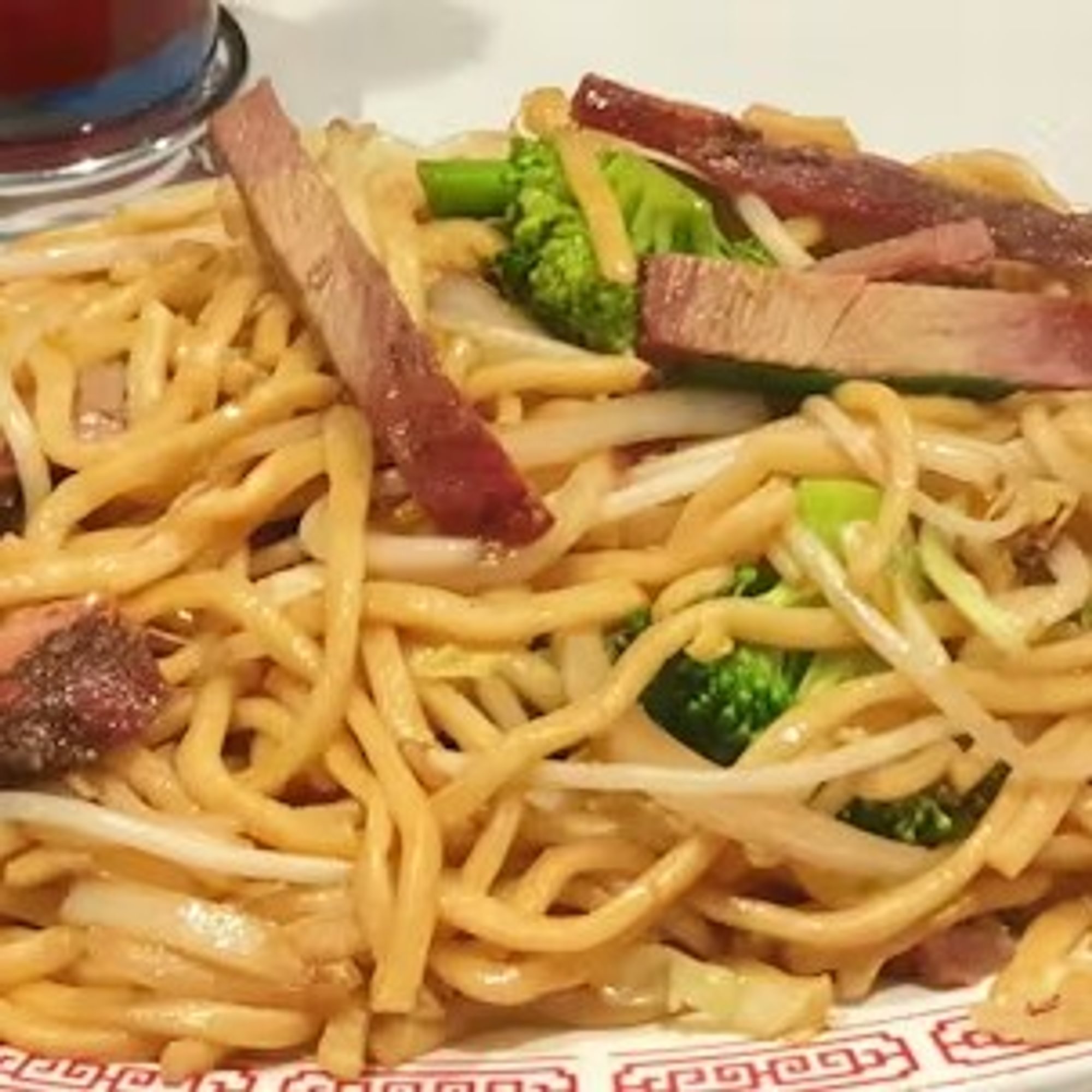 BBQ Pork Chow Mein / 叉燒肉炒麵